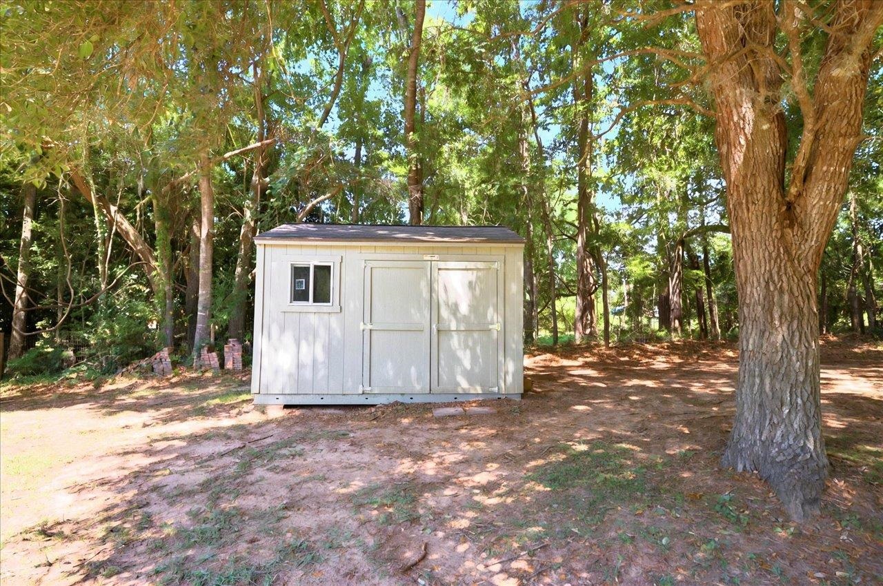 7000 Alhambra Drive, Tallahassee, Texas image 36