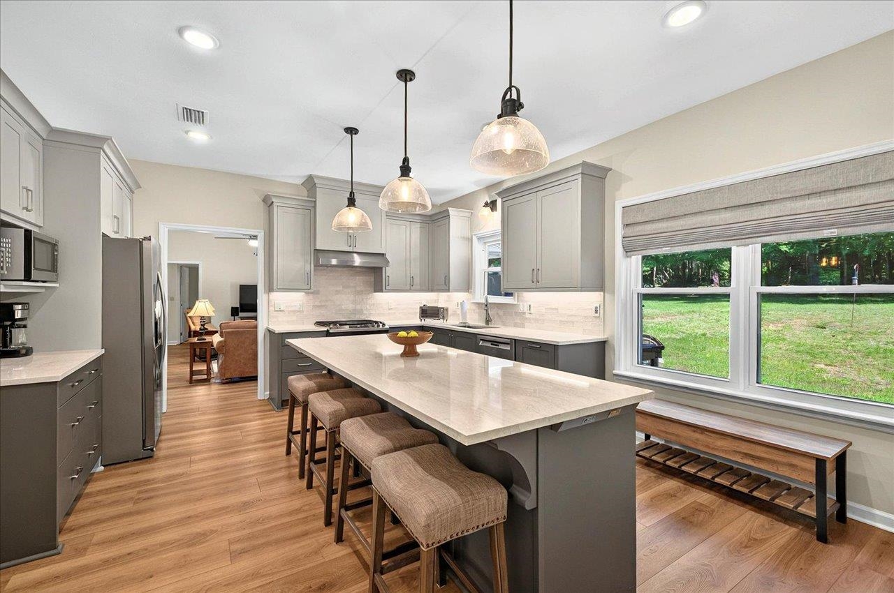 7000 Alhambra Drive, Tallahassee, Texas image 4