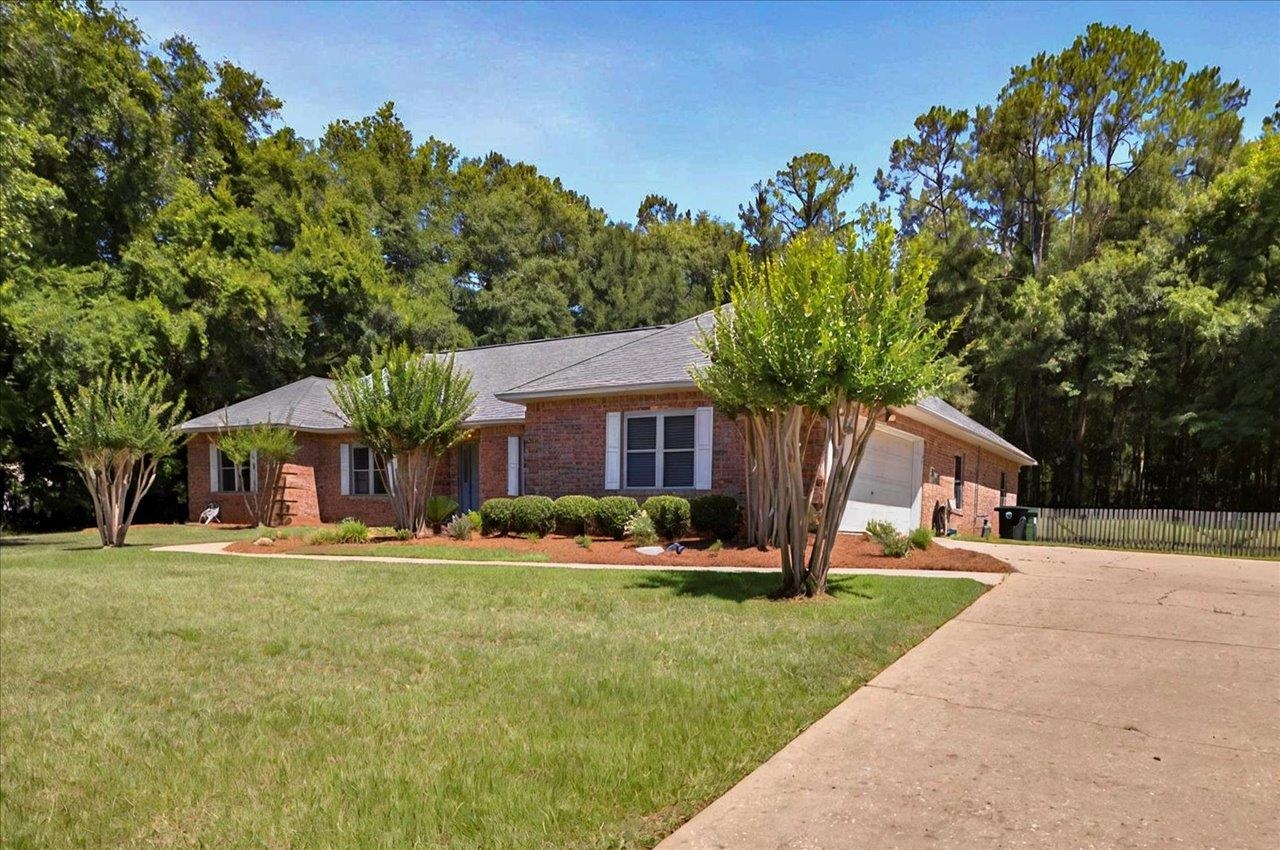 7000 Alhambra Drive, Tallahassee, Texas image 8