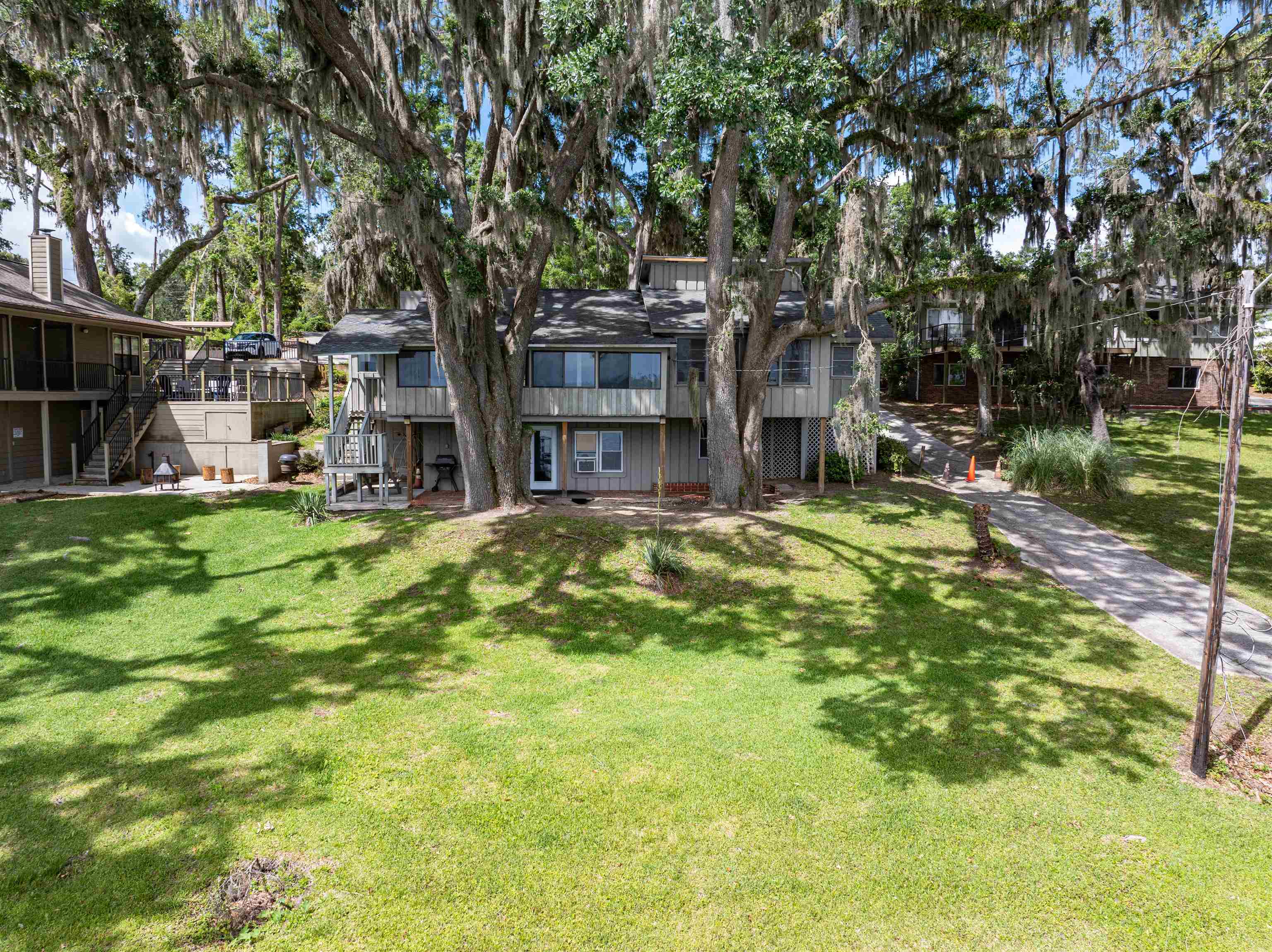 1055 NE Cherry Lake Circle, Madison, Texas image 31