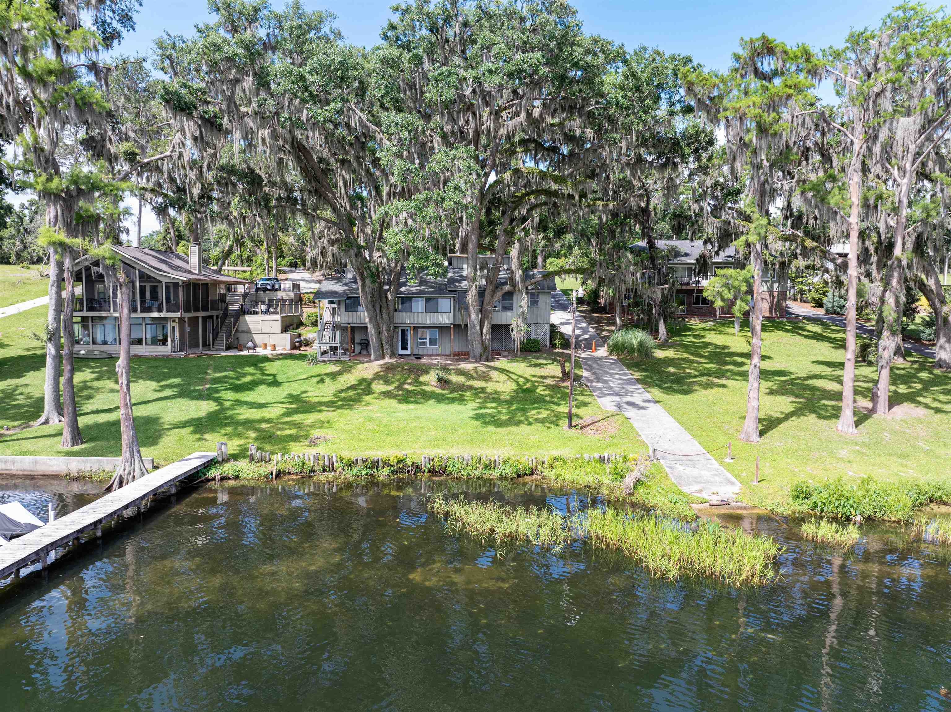 1055 NE Cherry Lake Circle, Madison, Texas image 32