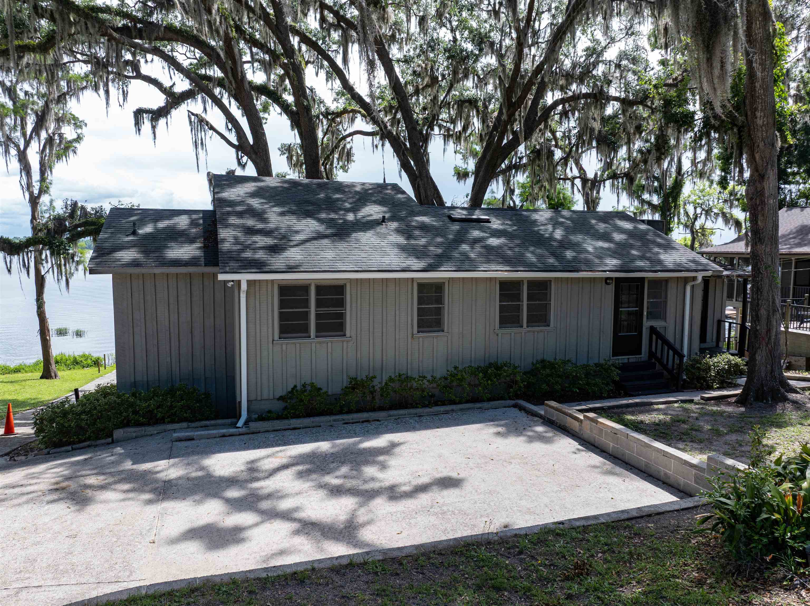1055 NE Cherry Lake Circle, Madison, Texas image 36