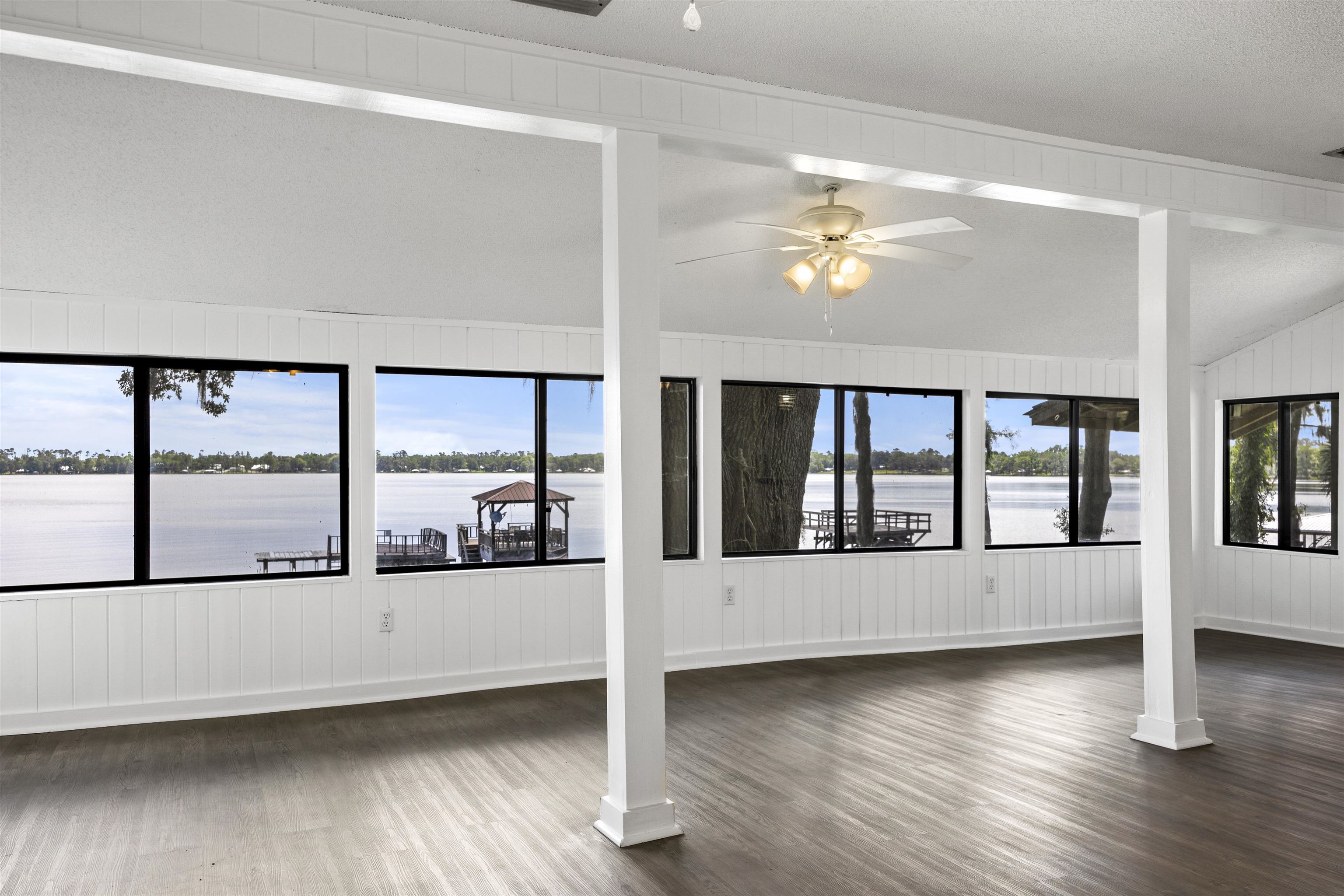 1055 NE Cherry Lake Circle, Madison, Texas image 4