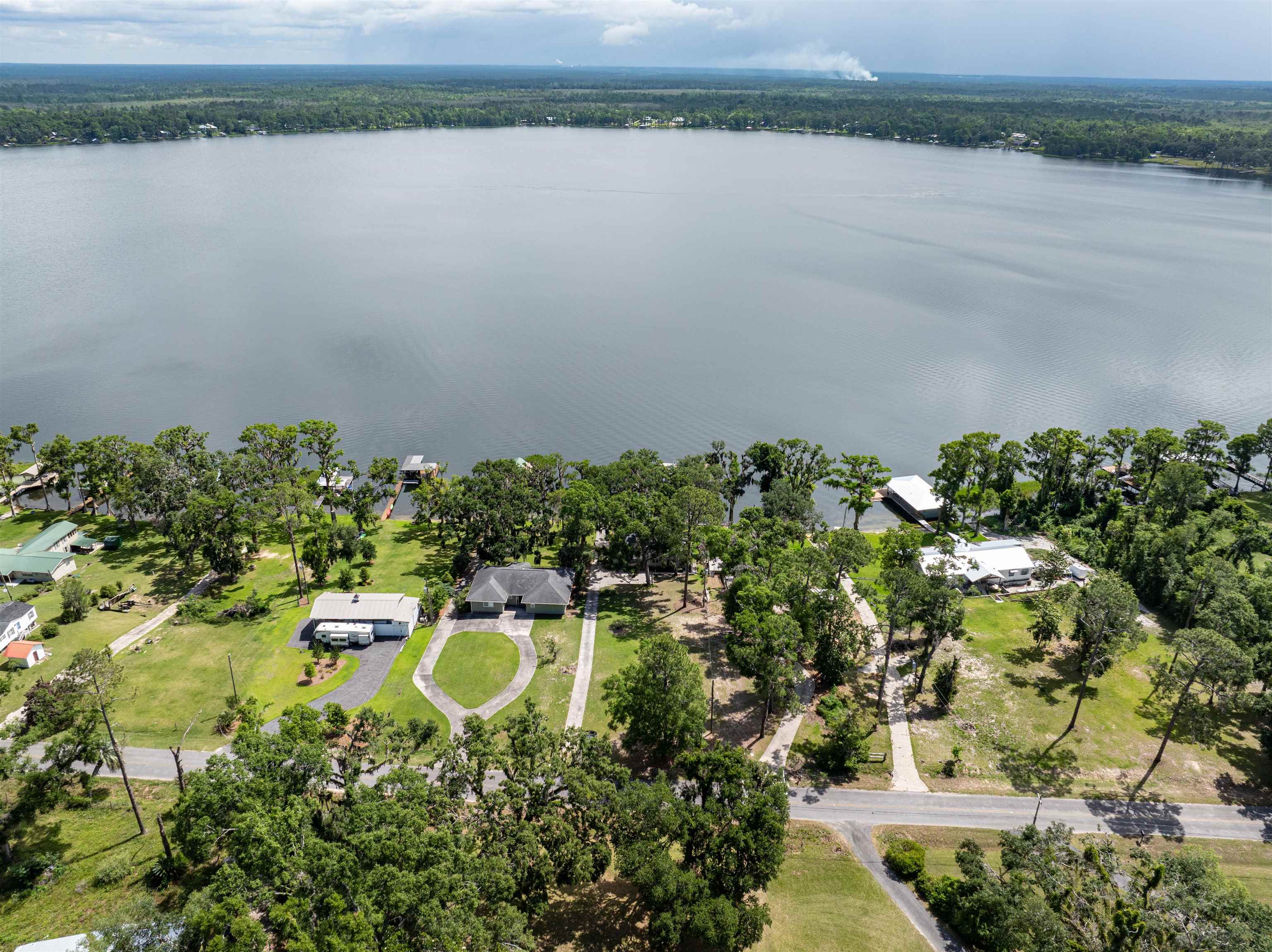 1055 NE Cherry Lake Circle, Madison, Texas image 41