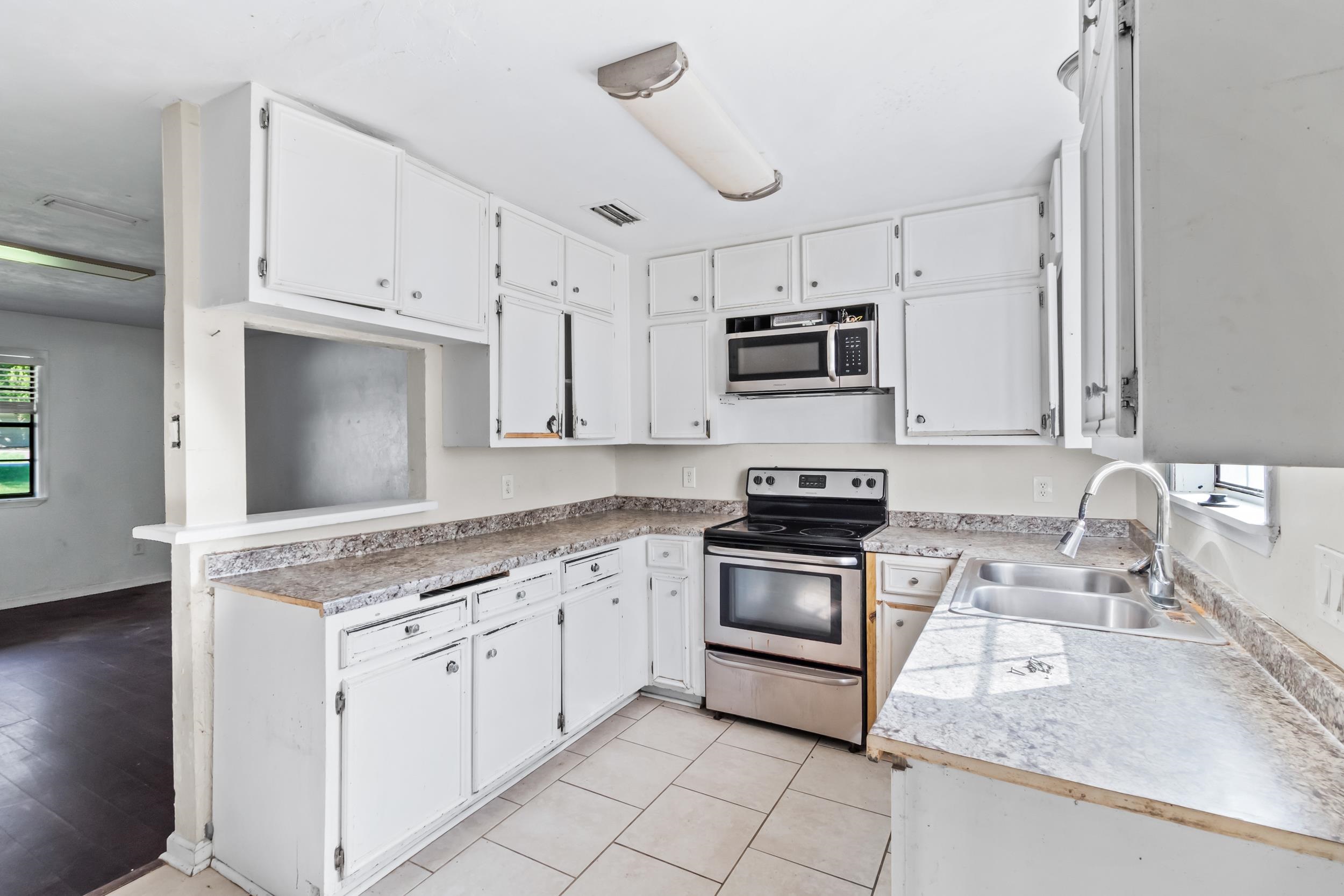 2145 Portsmouth Circle, Tallahassee, Florida image 9