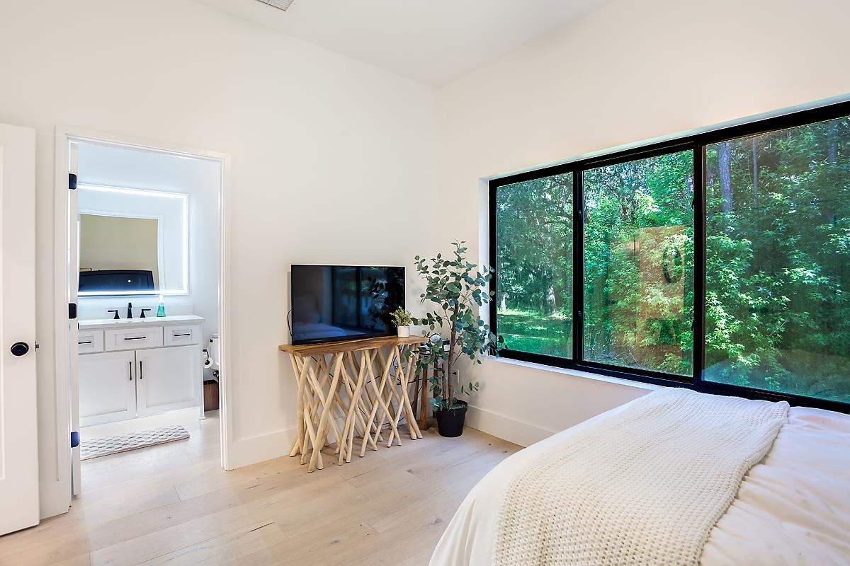 10080 Mahan Drive, Tallahassee, Florida image 23