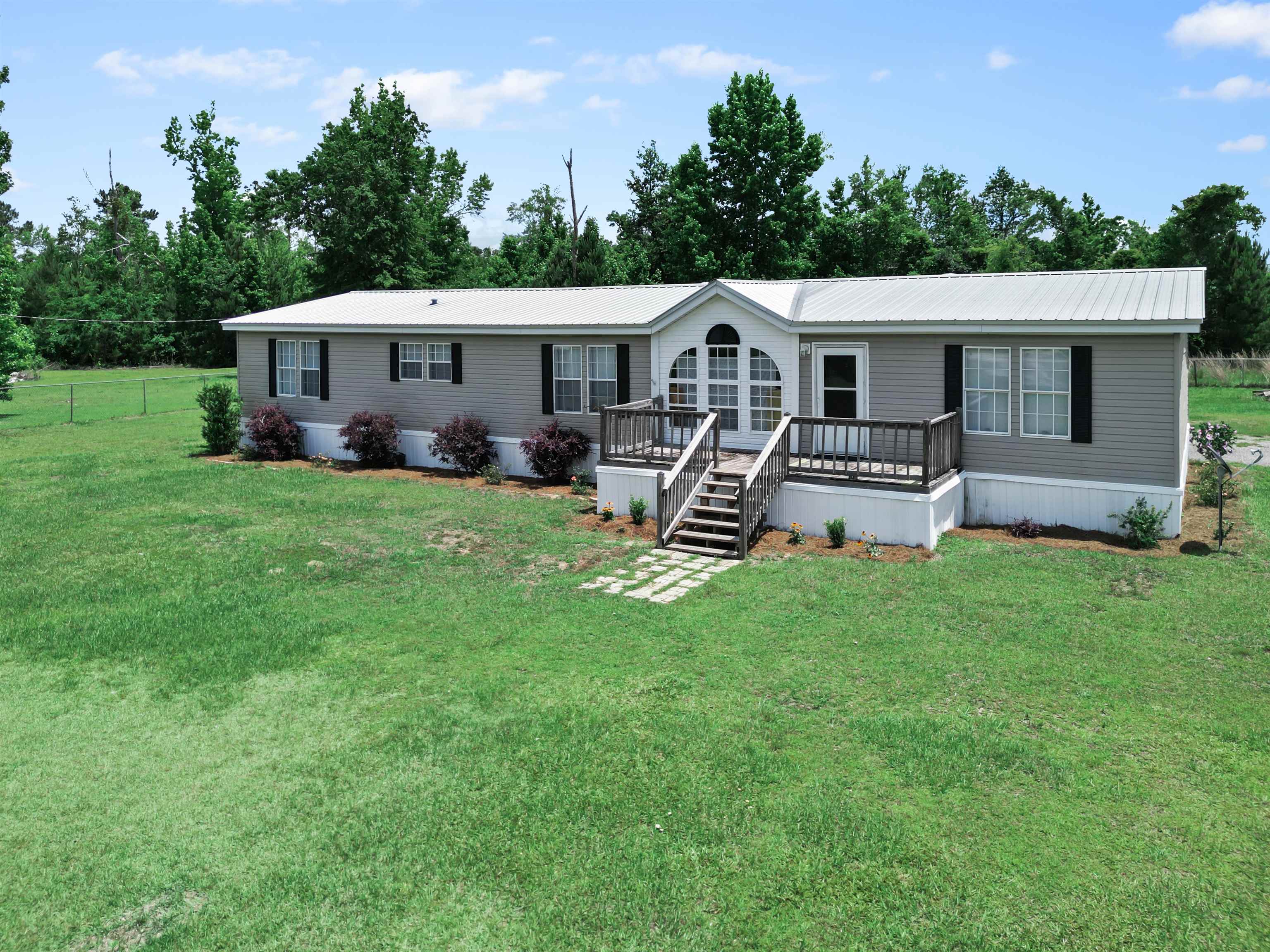 20711 NW County Road 275, Altha, Texas image 1