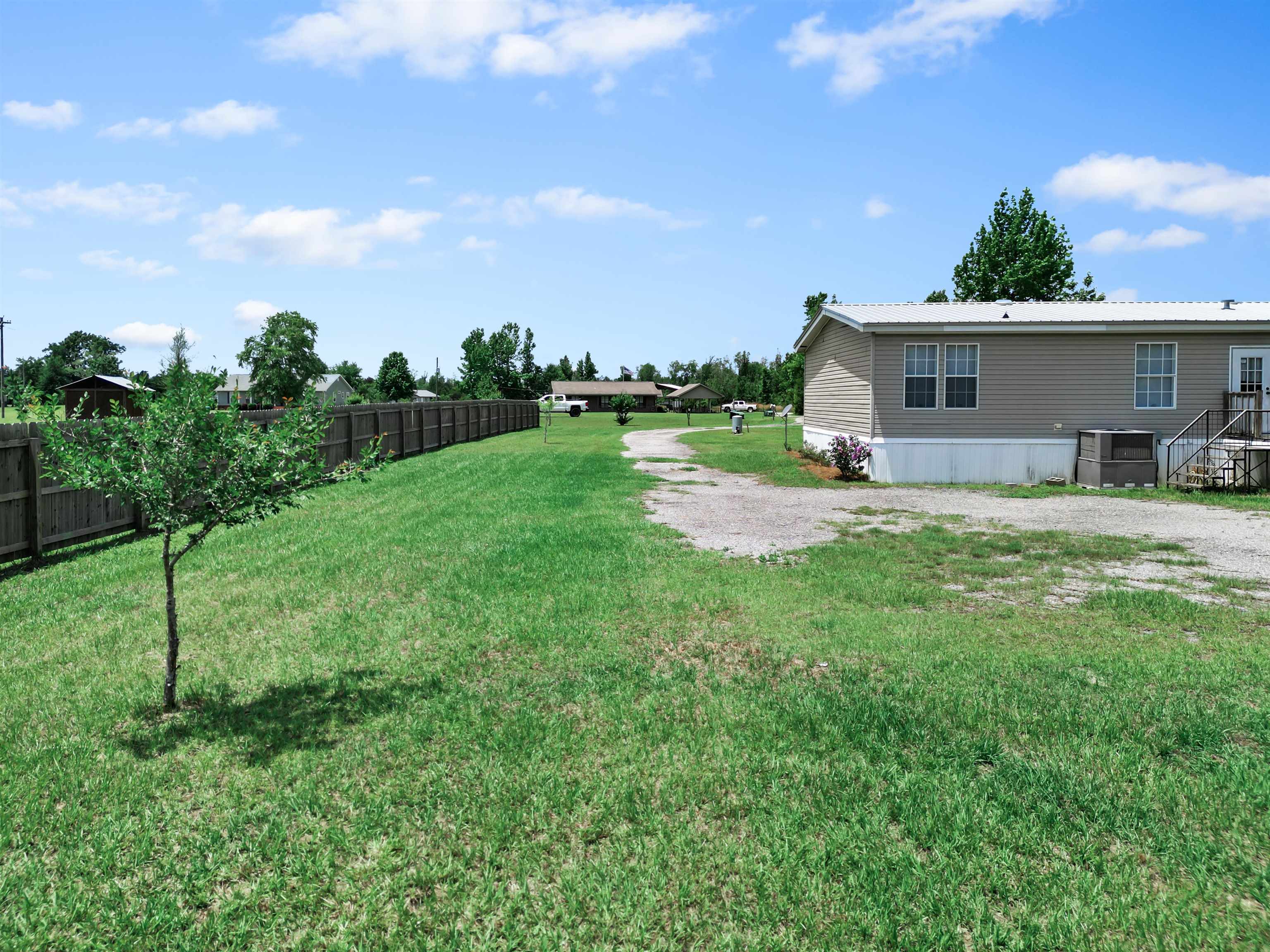 20711 NW County Road 275, Altha, Texas image 32