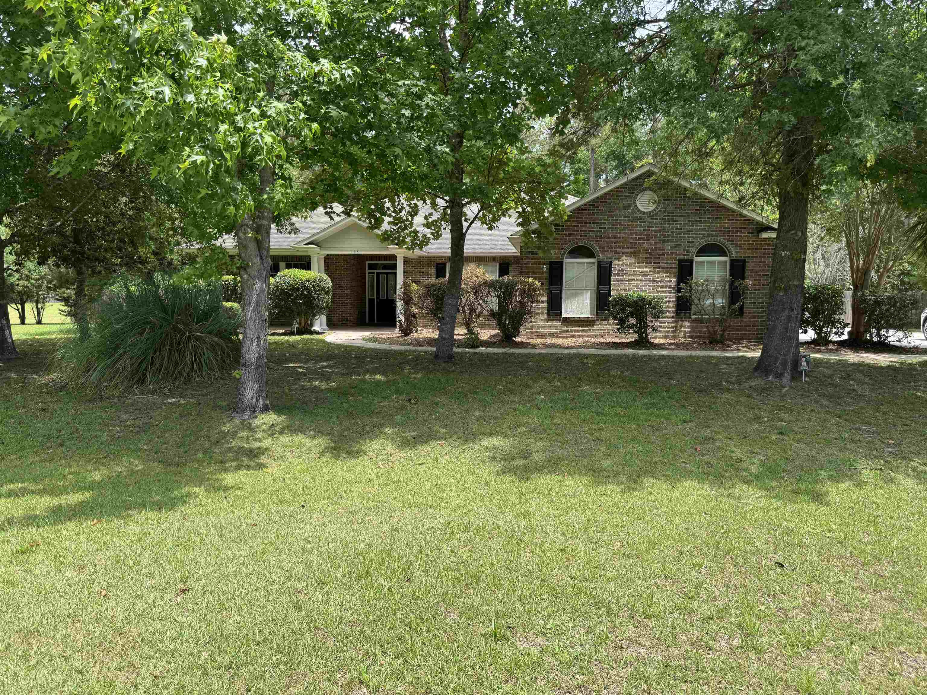 106 Parkside Circle, Crawfordville, Florida image 1