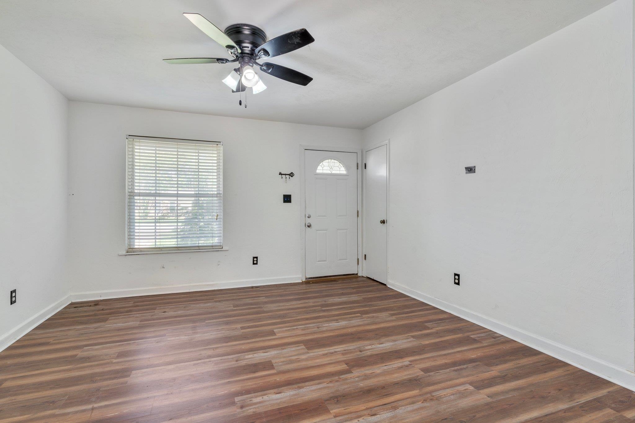 2090 Little River Lane, Tallahassee, Texas image 3