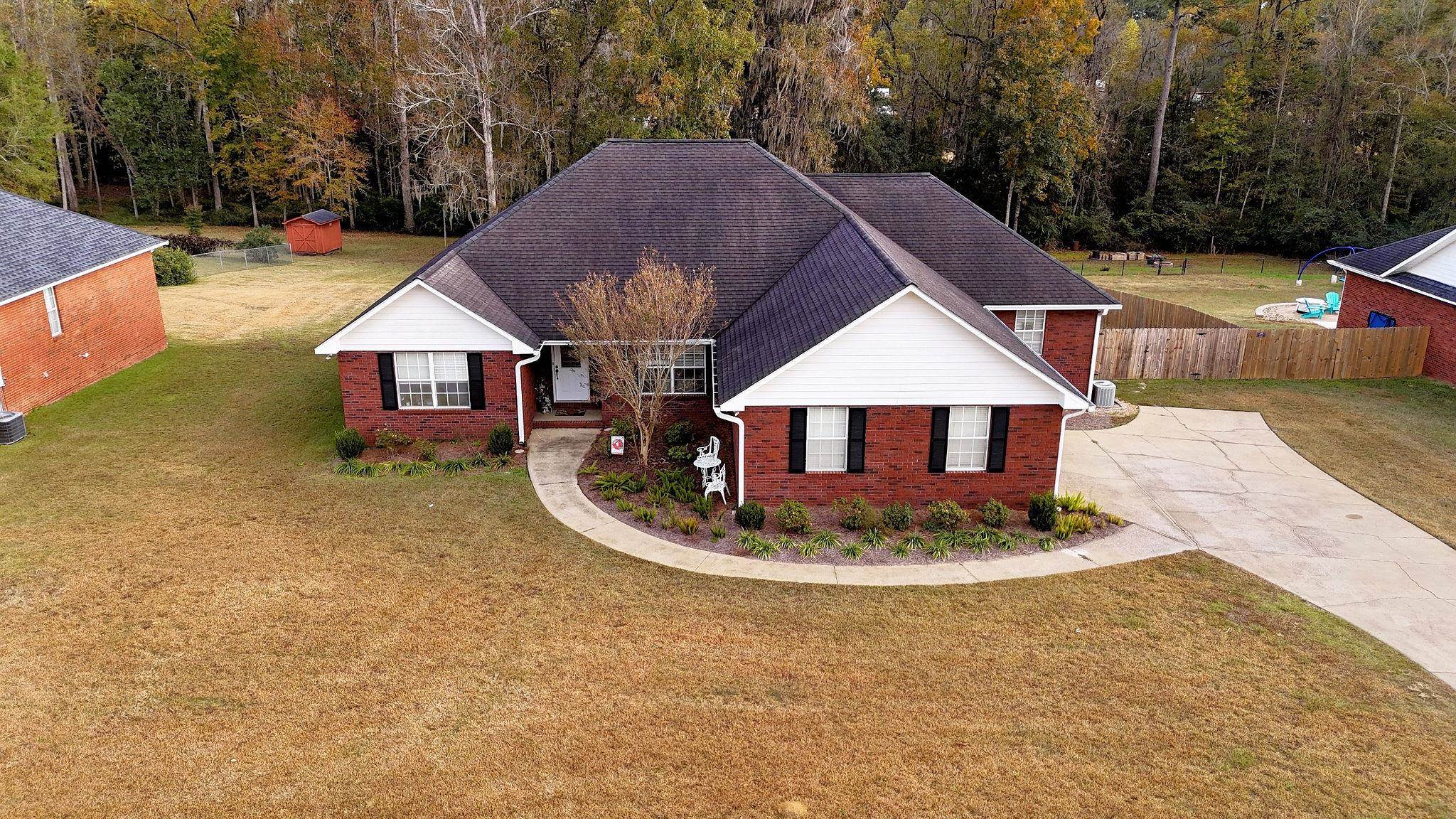 494 Carrington Circle, Thomasville, Georgia image 3