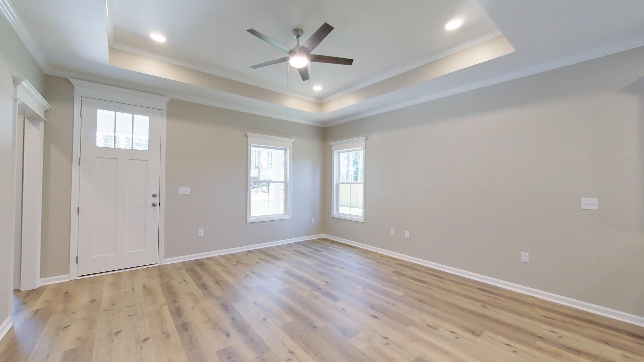 302 Betty Street, Thomasville, Texas image 8