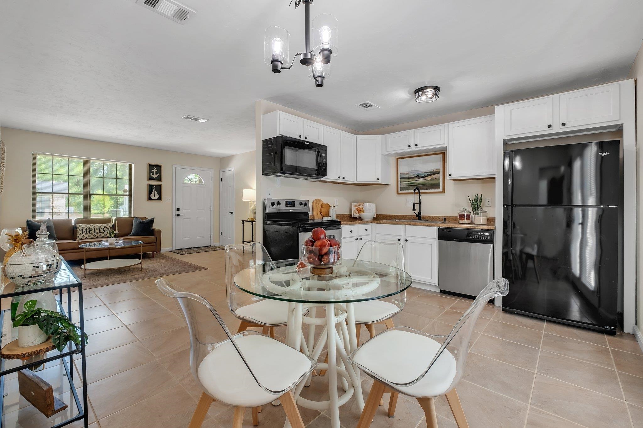 2917 Greenon Lane, Tallahassee, Texas image 7