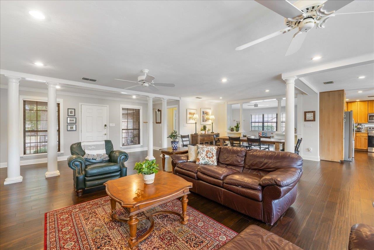 4033 Kilmartin Drive, Tallahassee, Texas image 9