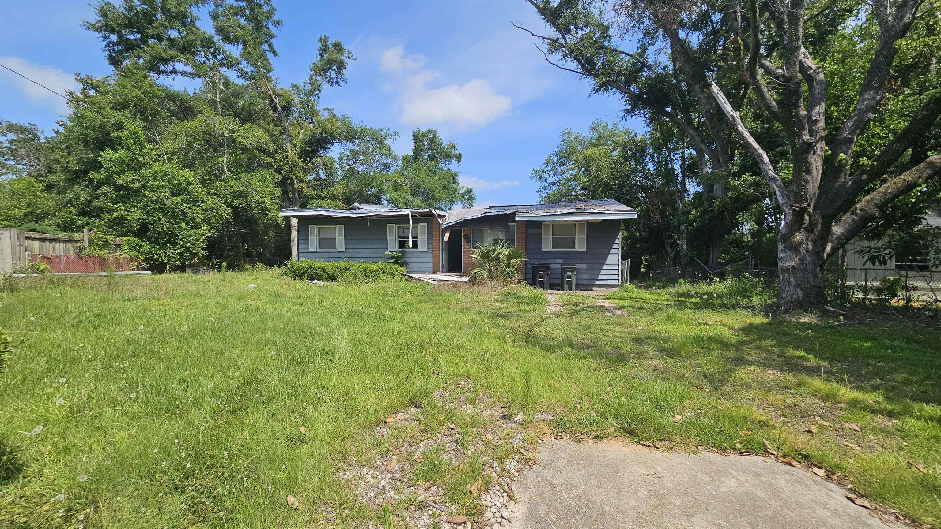 2216 Berkshire Drive, Tallahassee, Florida image 2