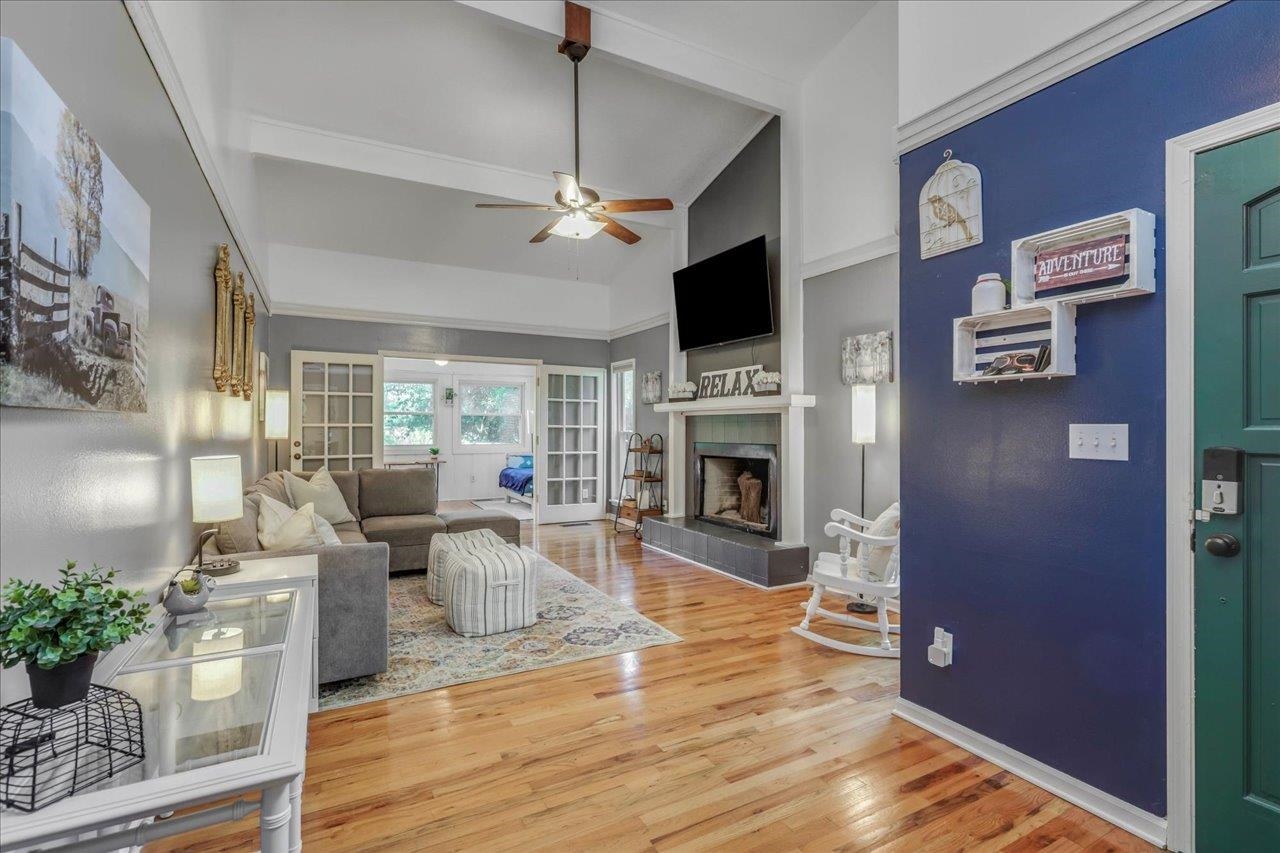 2978 Bay Shore Drive, Tallahassee, Texas image 3