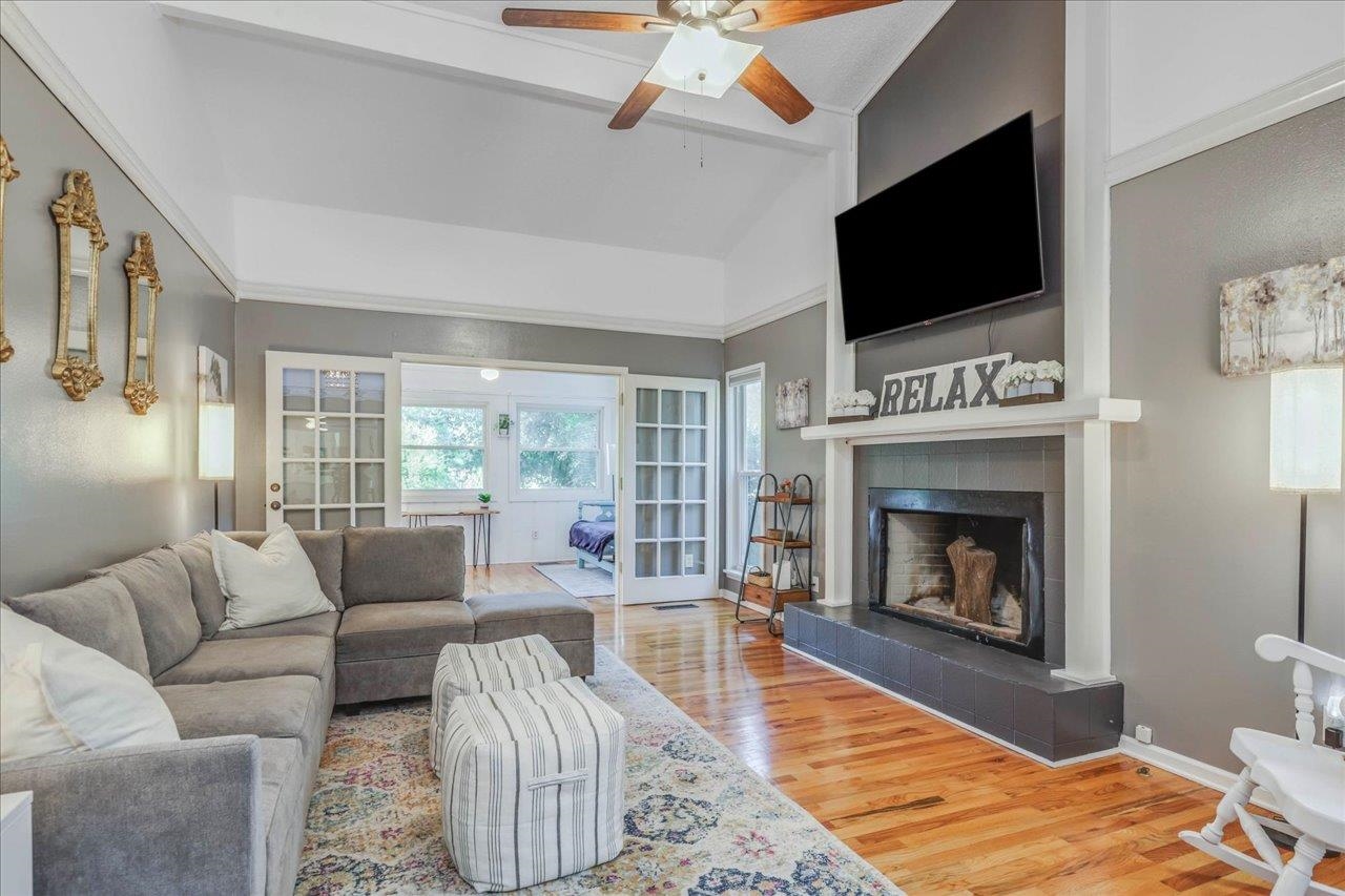 2978 Bay Shore Drive, Tallahassee, Texas image 5