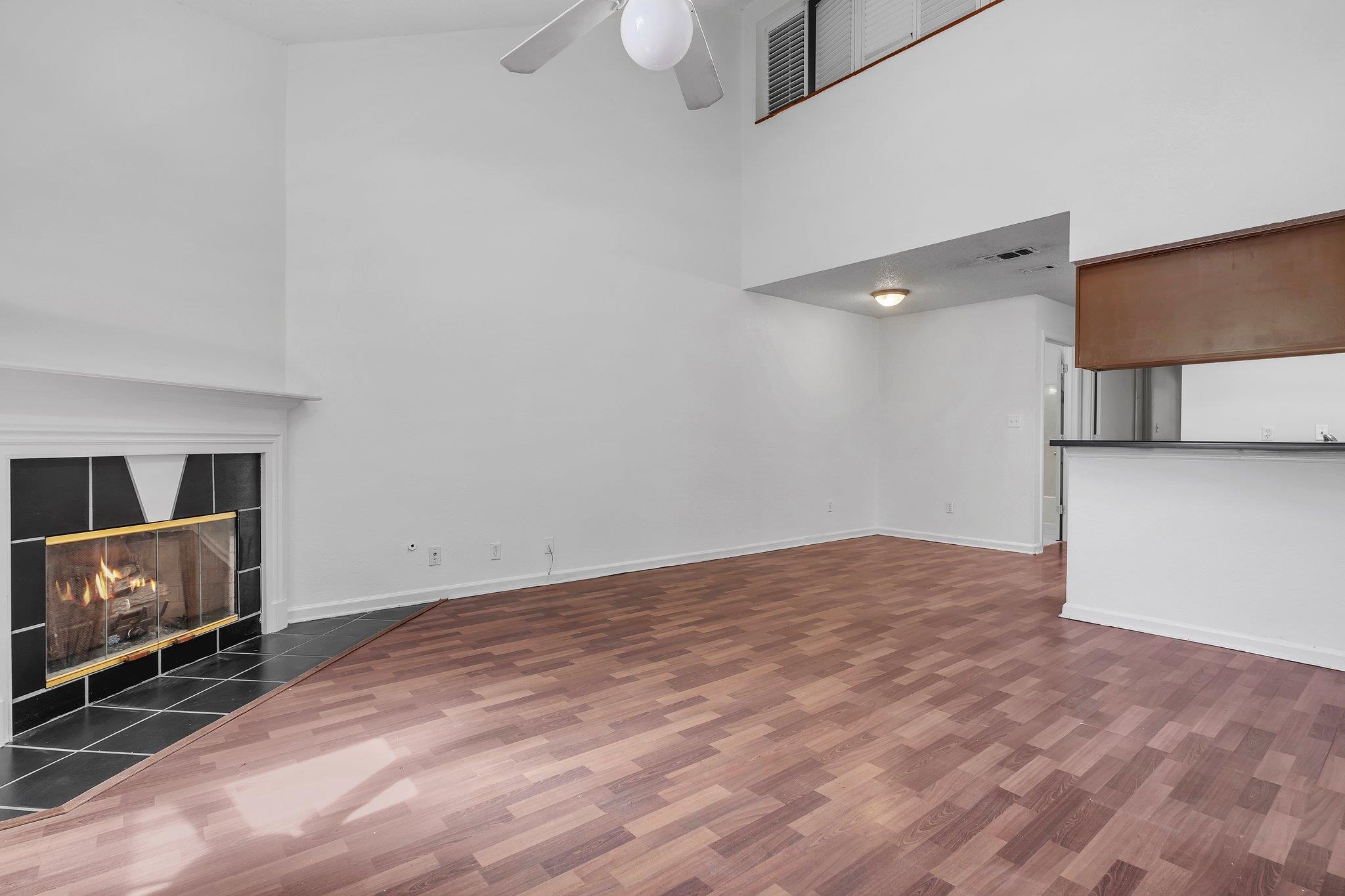 2467 Nugget Lane, Tallahassee, Texas image 2