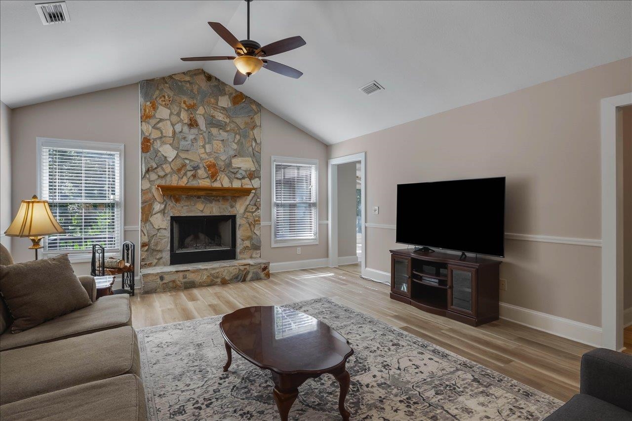 1078 Tung Hill Drive, Tallahassee, Texas image 12