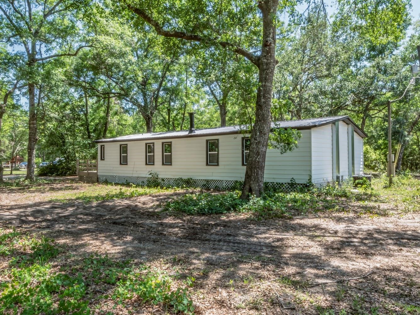 326 Lost Creek Lane, Crawfordville, Florida image 2