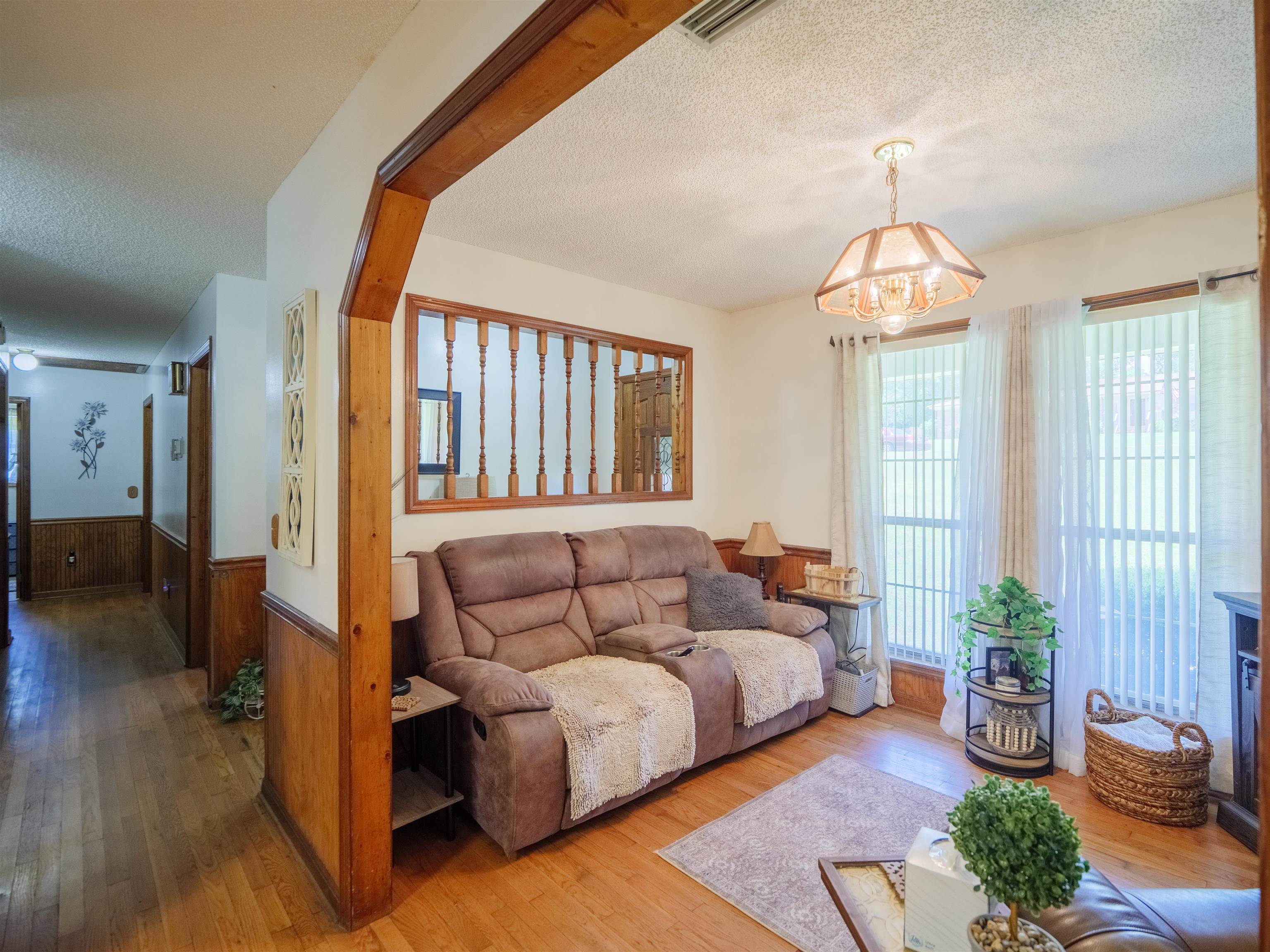 181 NE Biltmore Road, Madison, Texas image 2