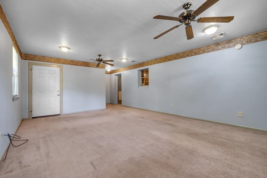 820 Essex Drive, Tallahassee, Texas image 33