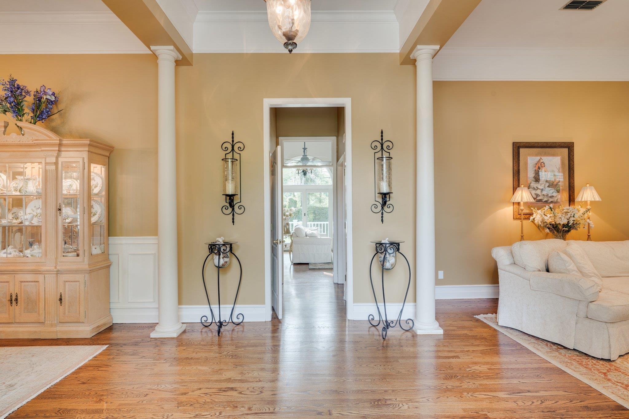 2825 Asbury Hill Drive, Tallahassee, Florida image 6