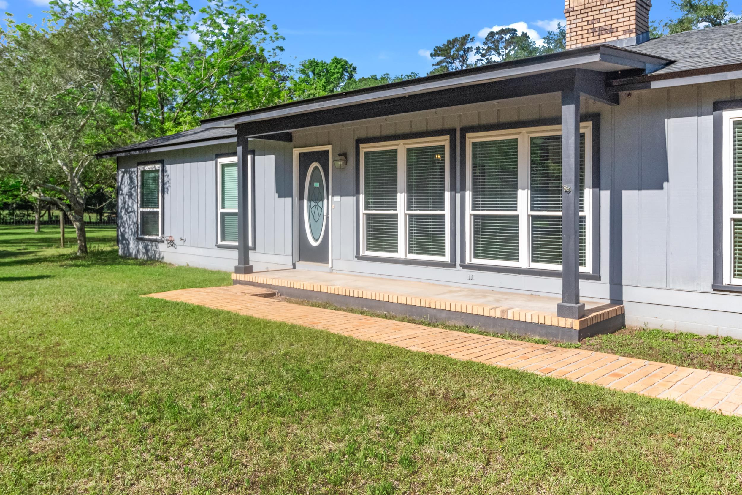4545 Louvinia Court, Tallahassee, Florida image 2