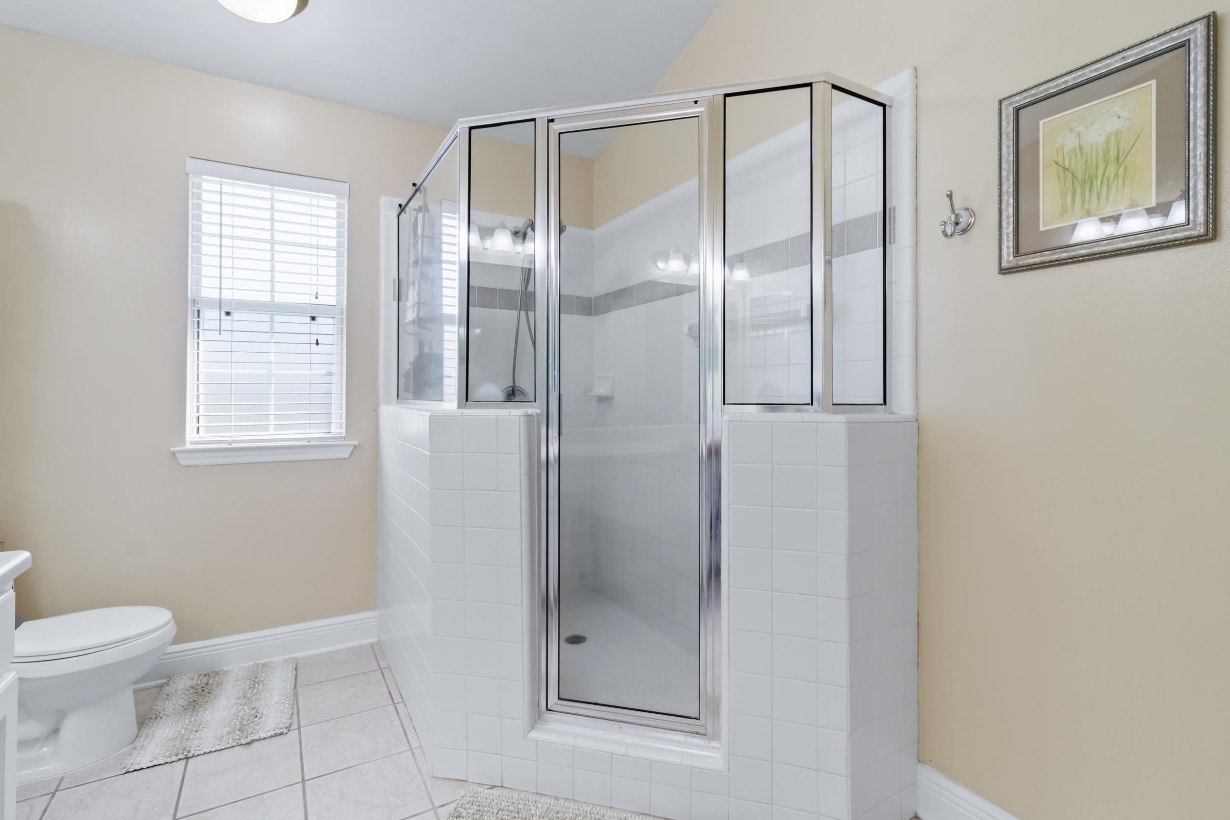 1586 Sweet Plum Circle, Tallahassee, Texas image 27