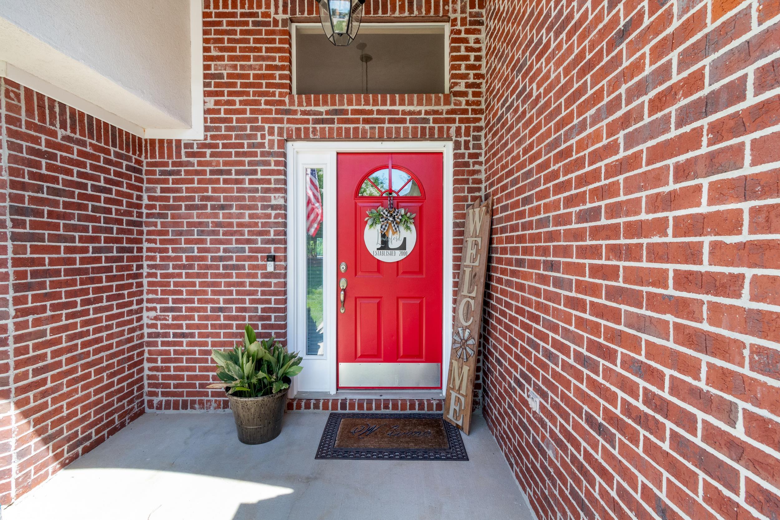 1586 Sweet Plum Circle, Tallahassee, Texas image 8