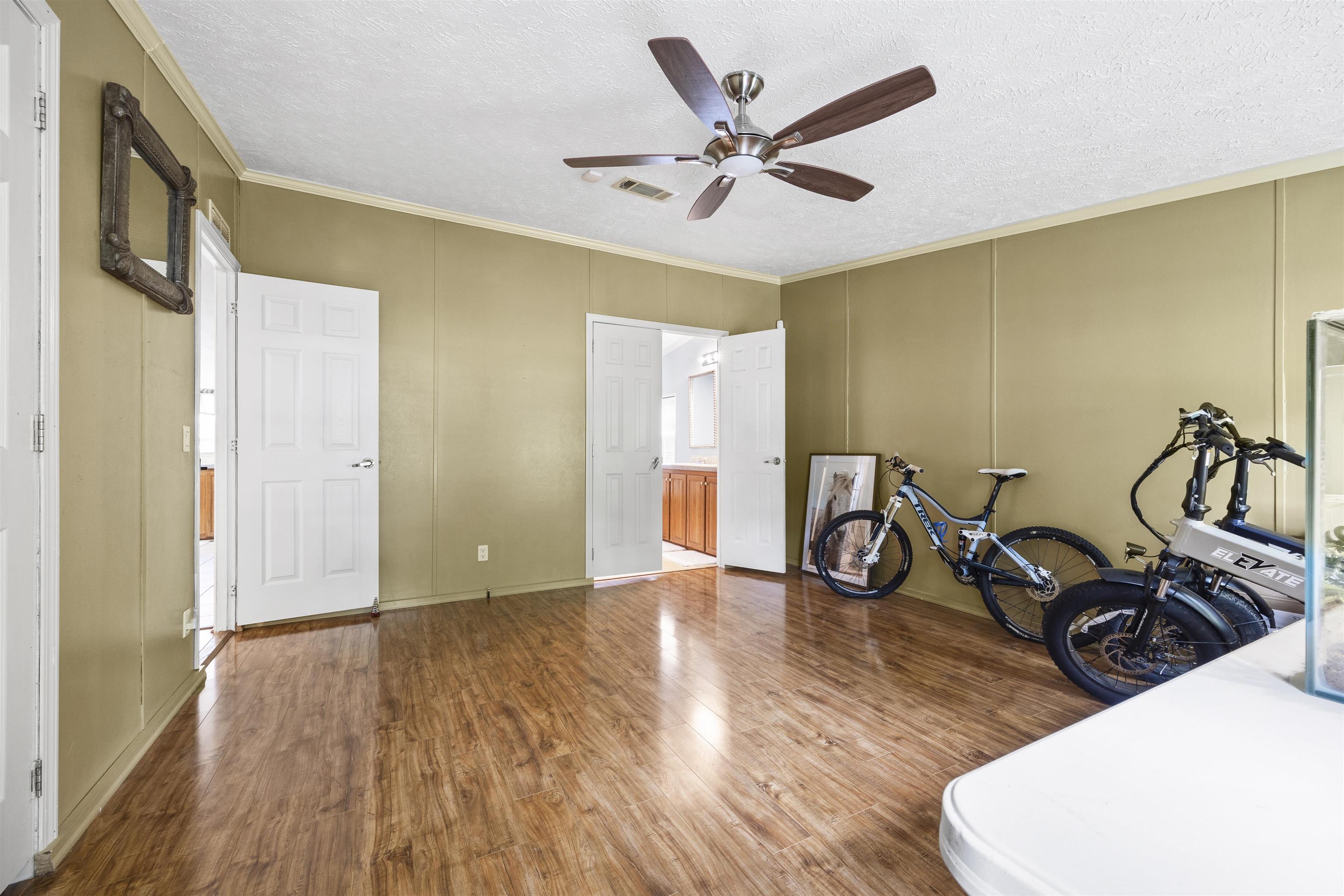 1097 NE Oats Avenue, Madison, Florida image 11