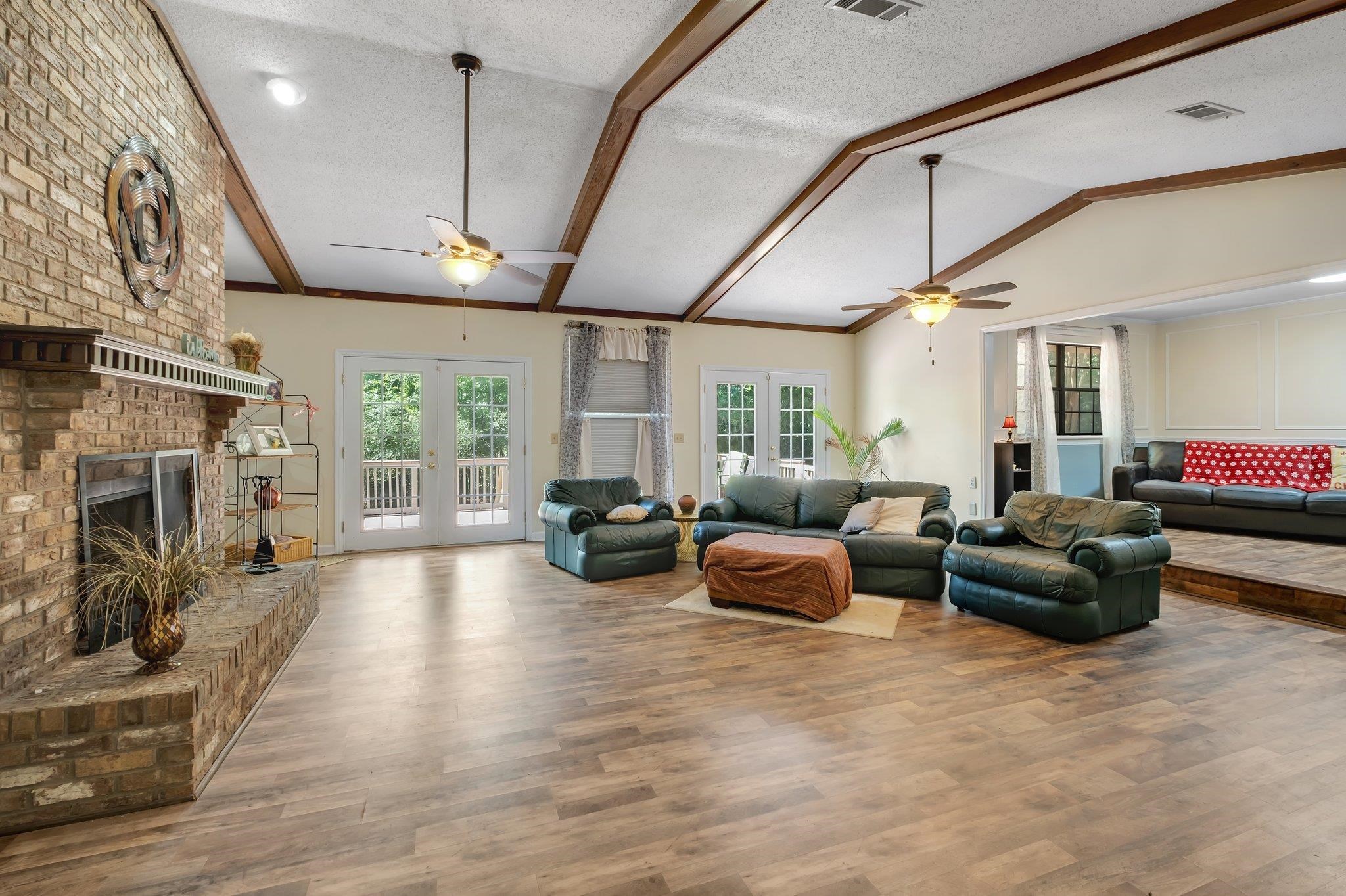 9025 Buck Lake Road, Tallahassee, Texas image 6