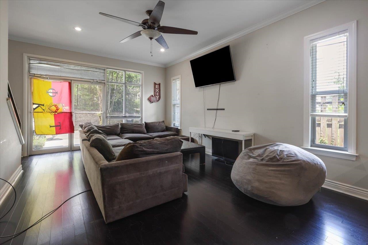 449 Saint Francis Street #1, Tallahassee, Texas image 4