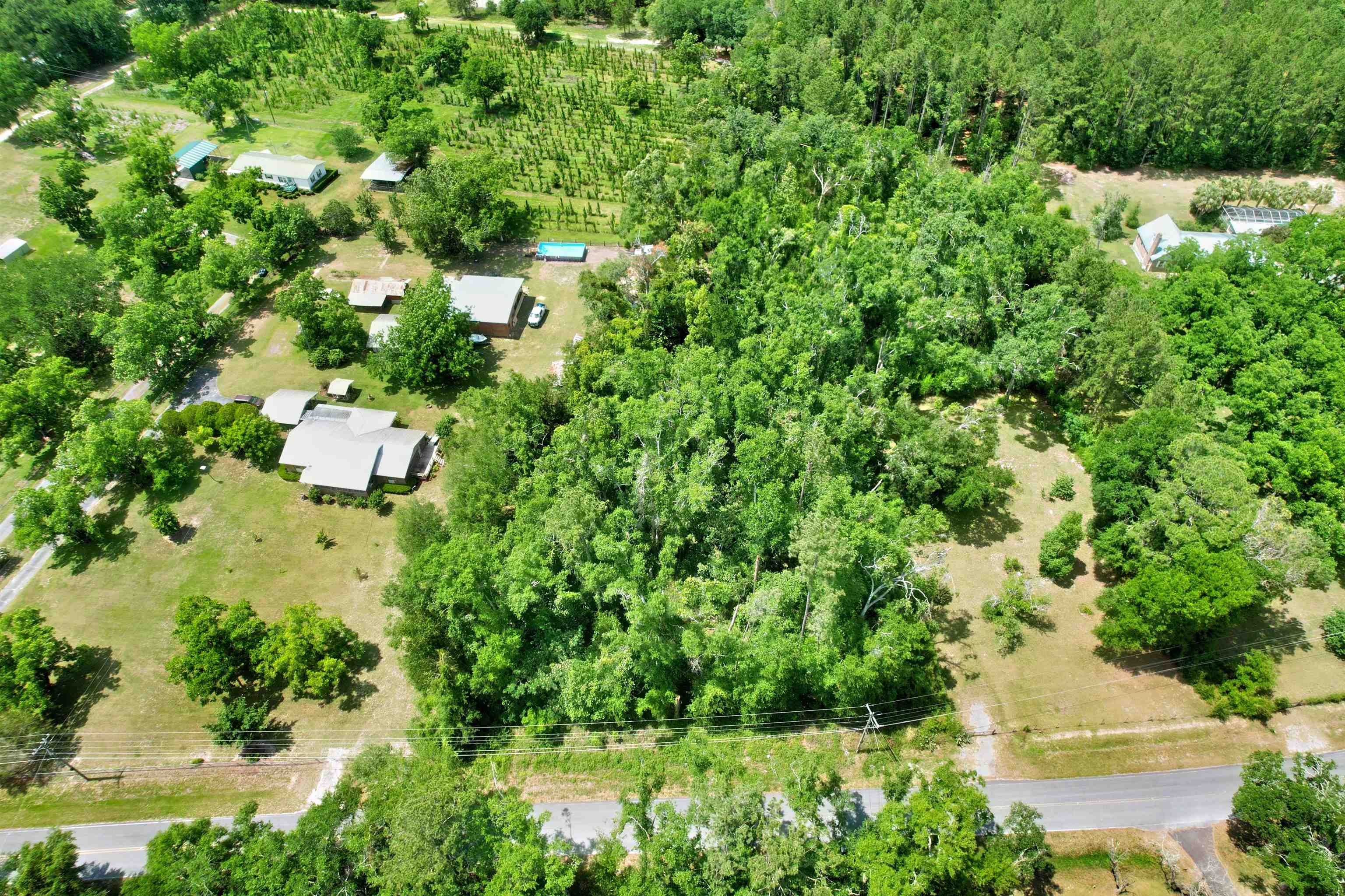 NE Cherry Lake Circle, Madison, Texas image 1