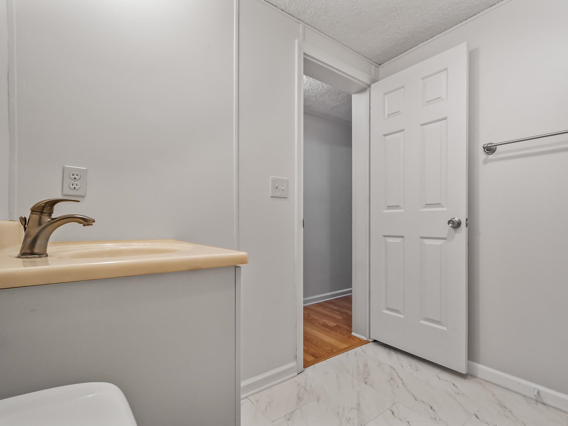 2081 Mistletoe Court, Tallahassee, Texas image 35