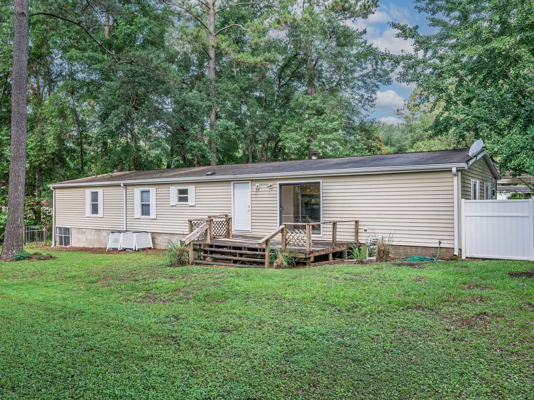 2081 Mistletoe Court, Tallahassee, Texas image 5