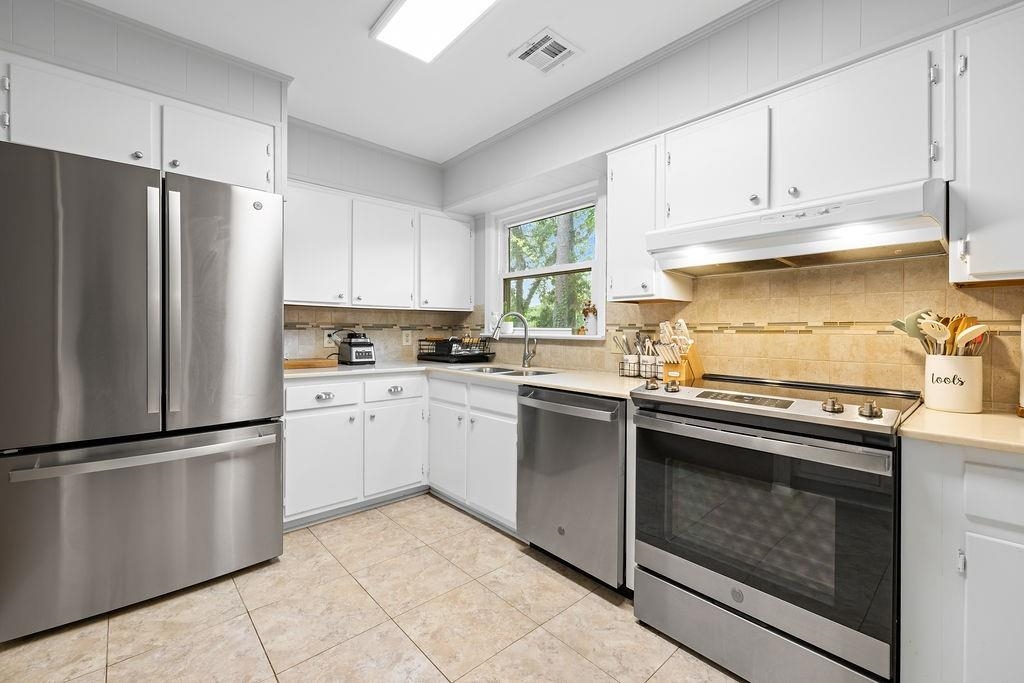930 Maplewood Avenue, Tallahassee, Texas image 7