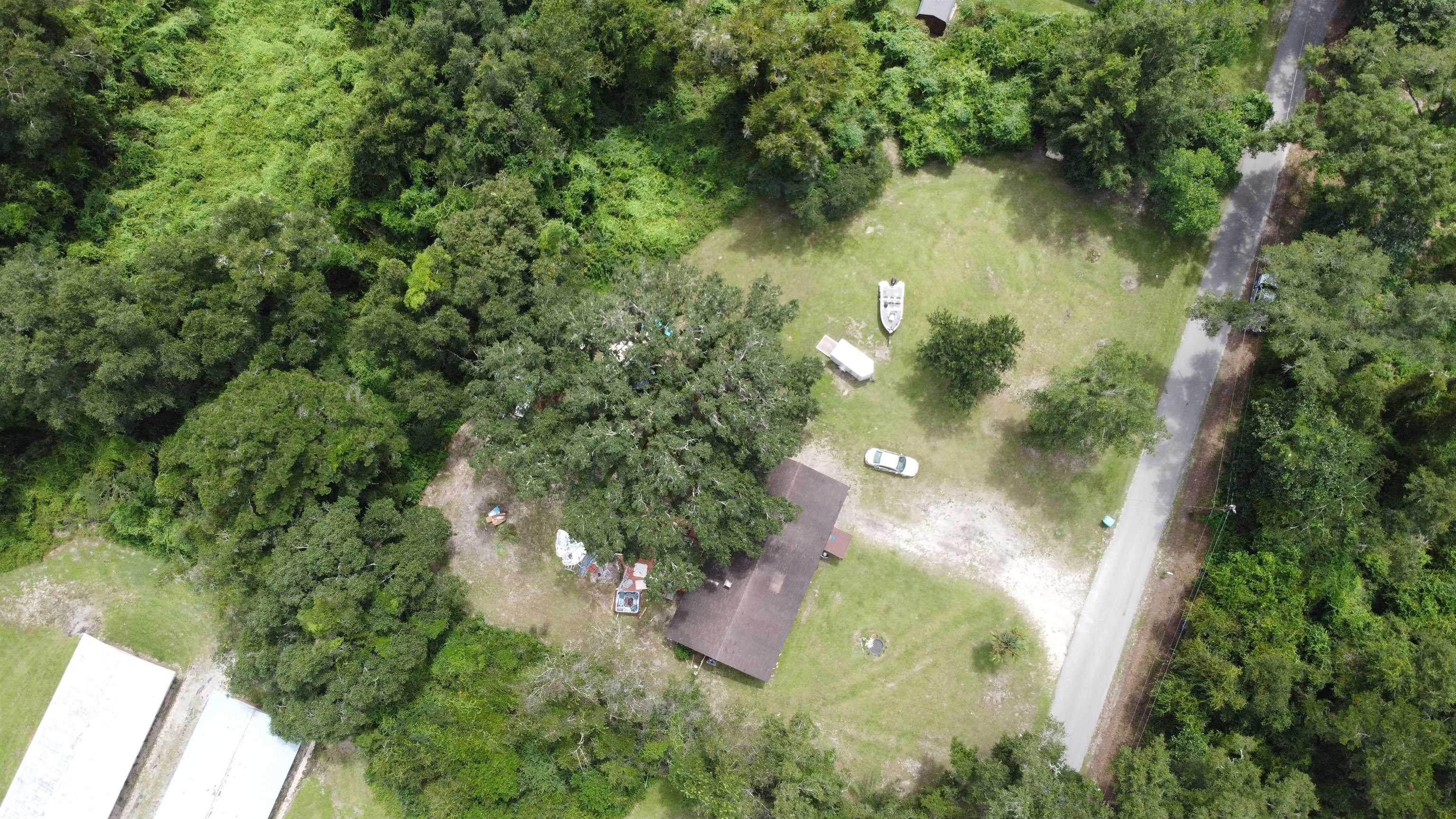 35 C L Townsend Lane, Crawfordville, Florida image 3