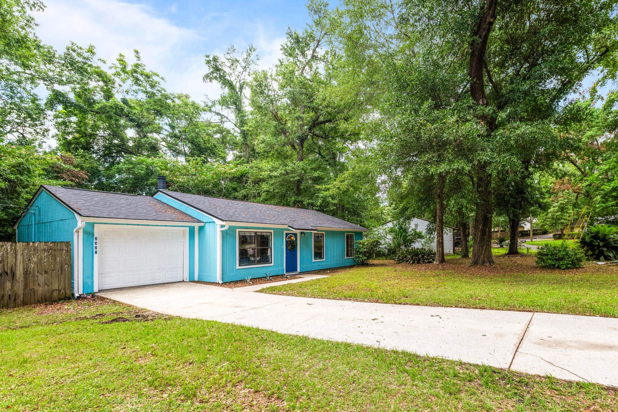 2321 Nannas Loop, Tallahassee, Texas image 3