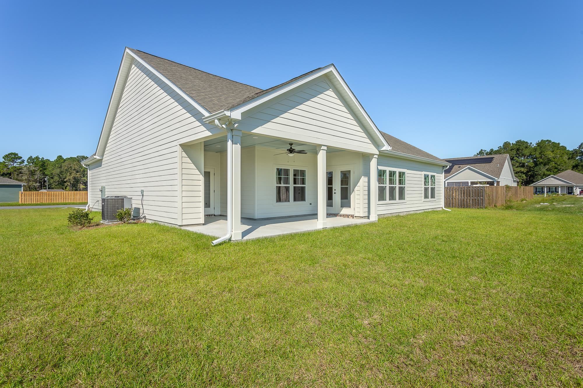 22 Avondale Drive, Crawfordville, Florida image 4