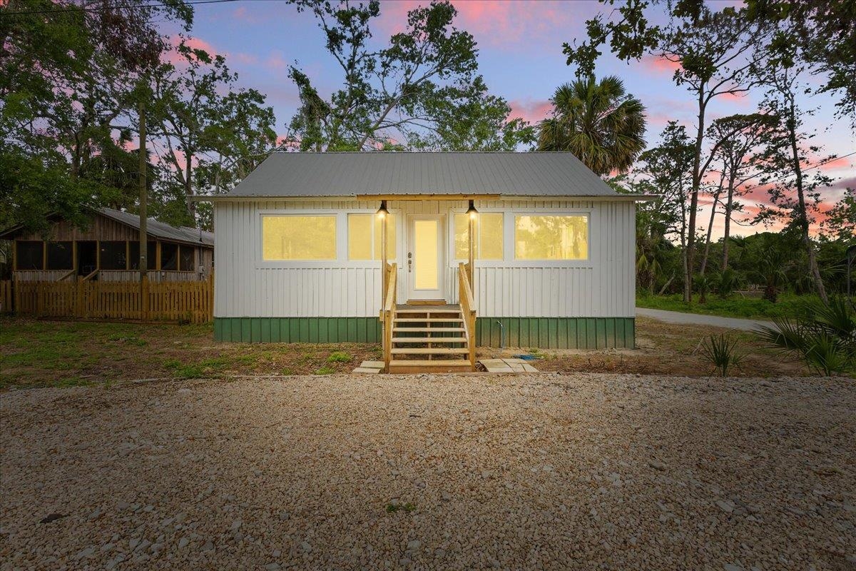 209 SE 10th Street, Steinhatchee, Florida image 2