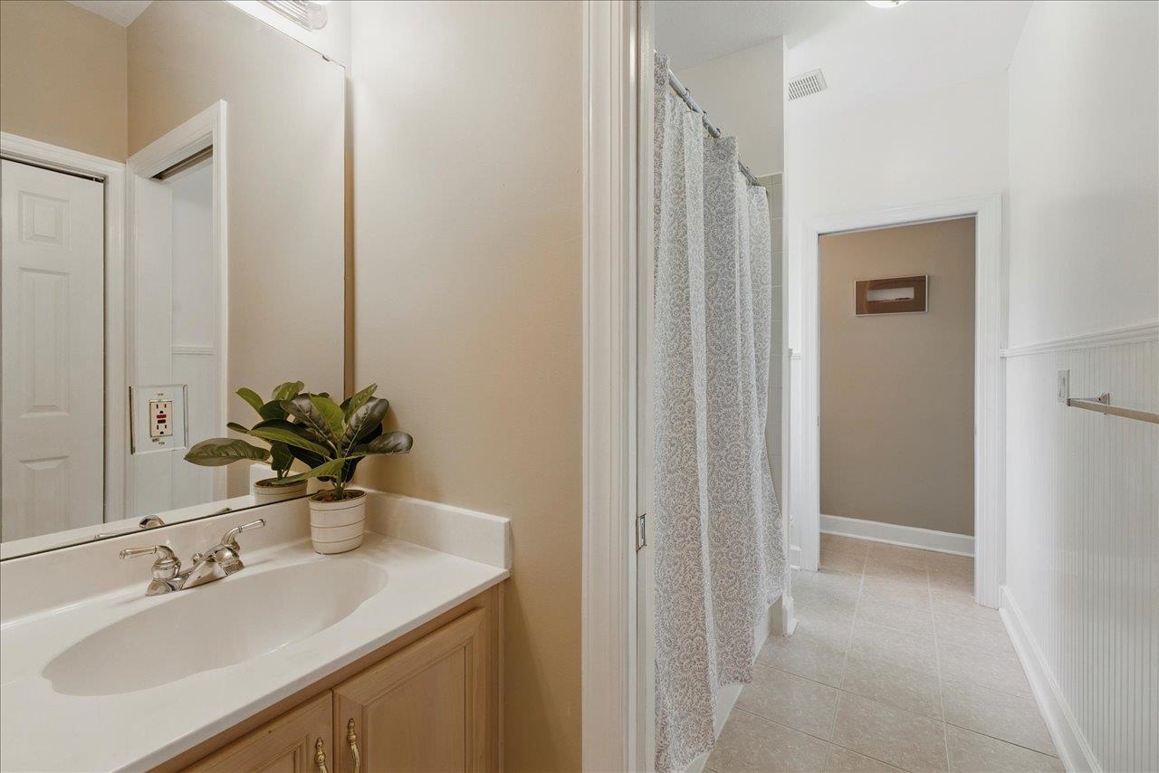 7474 Creekridge Circle, Tallahassee, Florida image 30