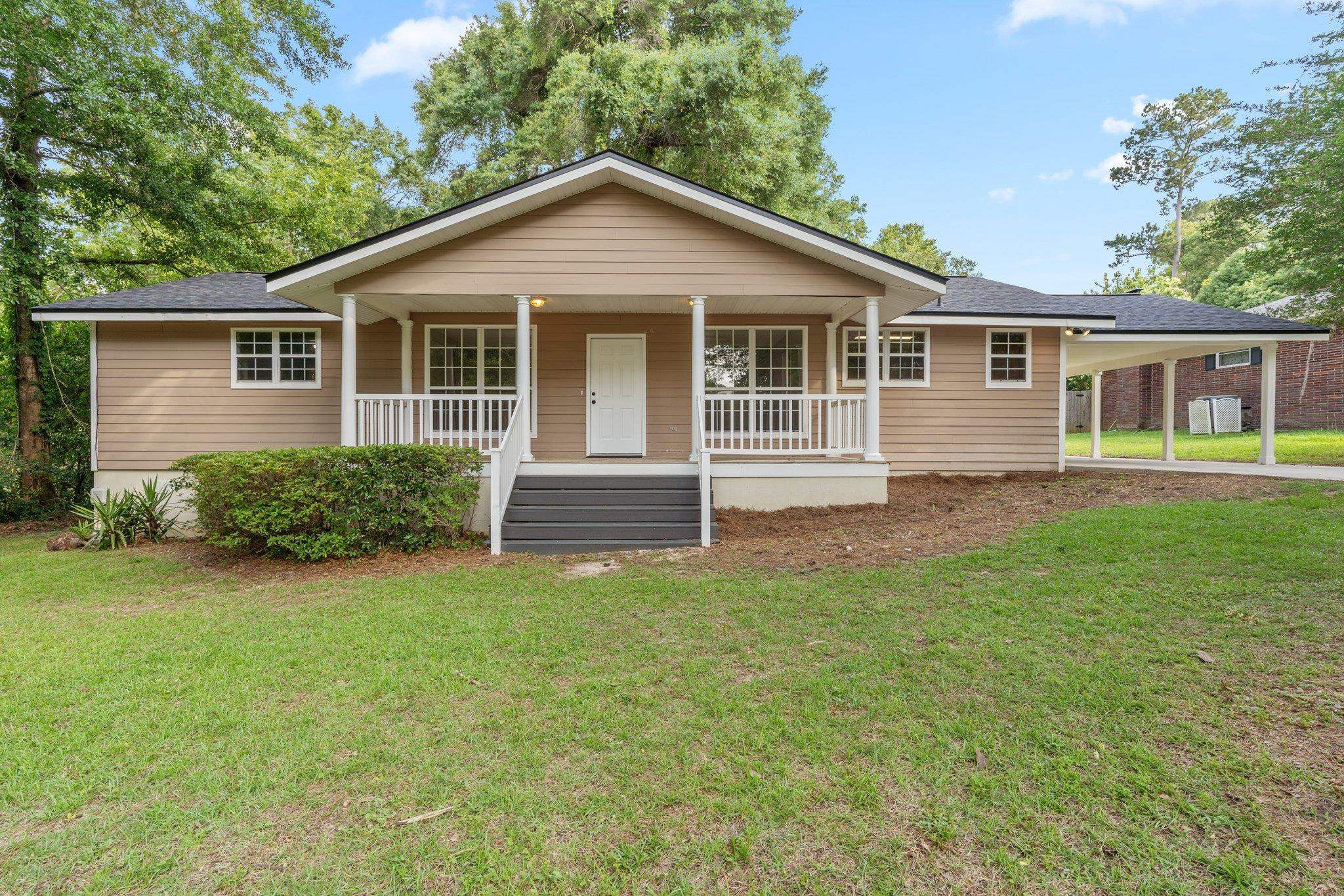2103 Queenswood Drive, Tallahassee, Texas image 1