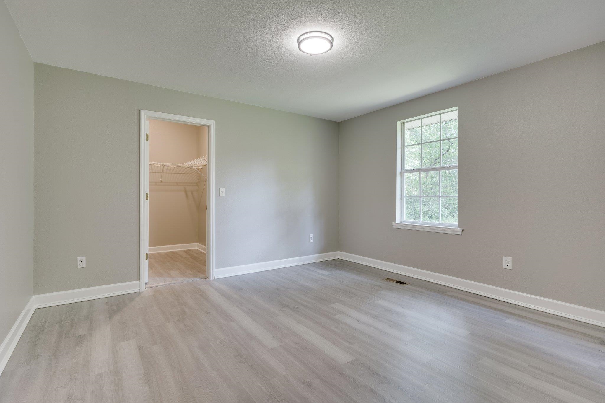 2103 Queenswood Drive, Tallahassee, Texas image 15