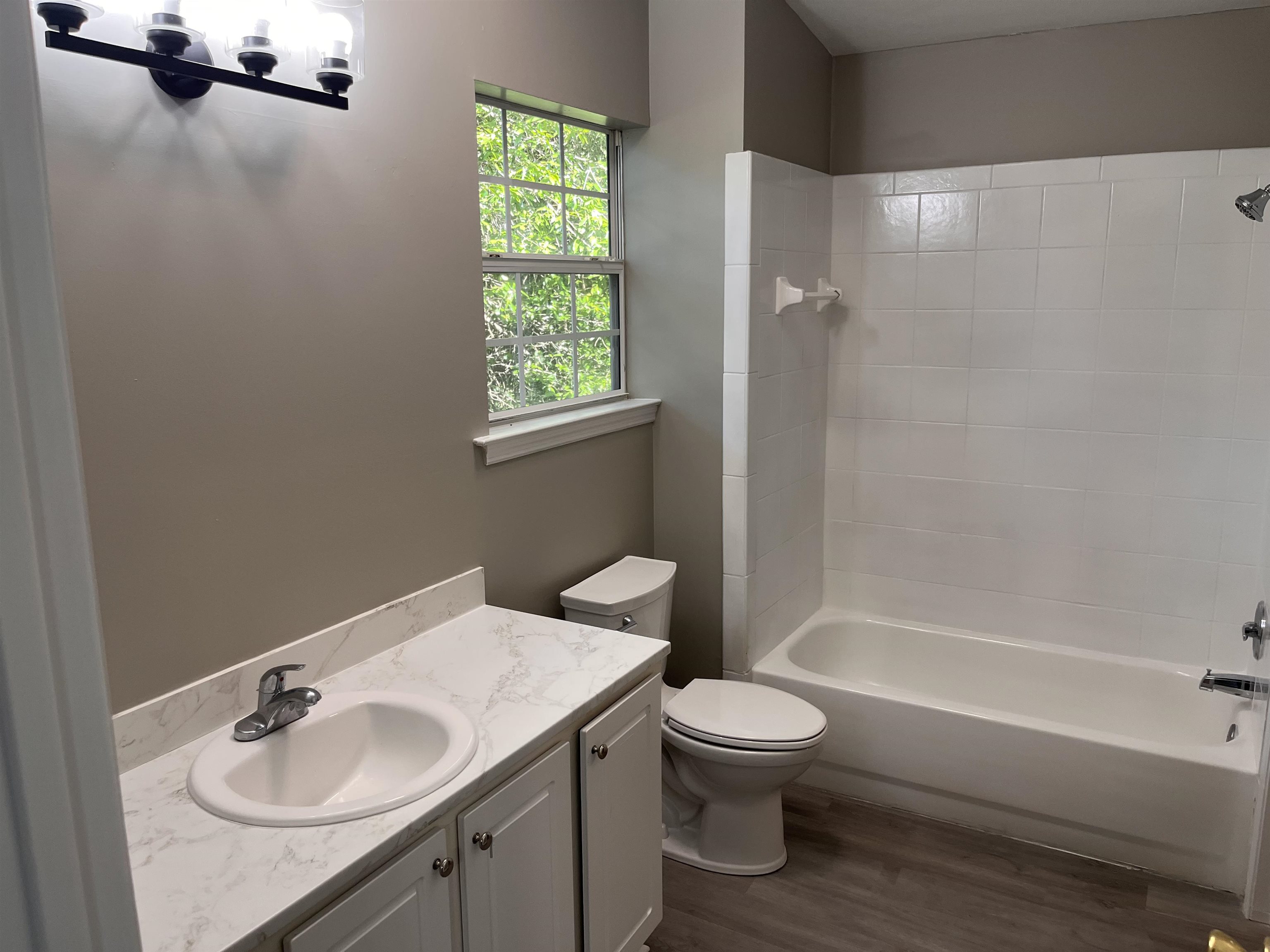 2103 Queenswood Drive, Tallahassee, Texas image 42