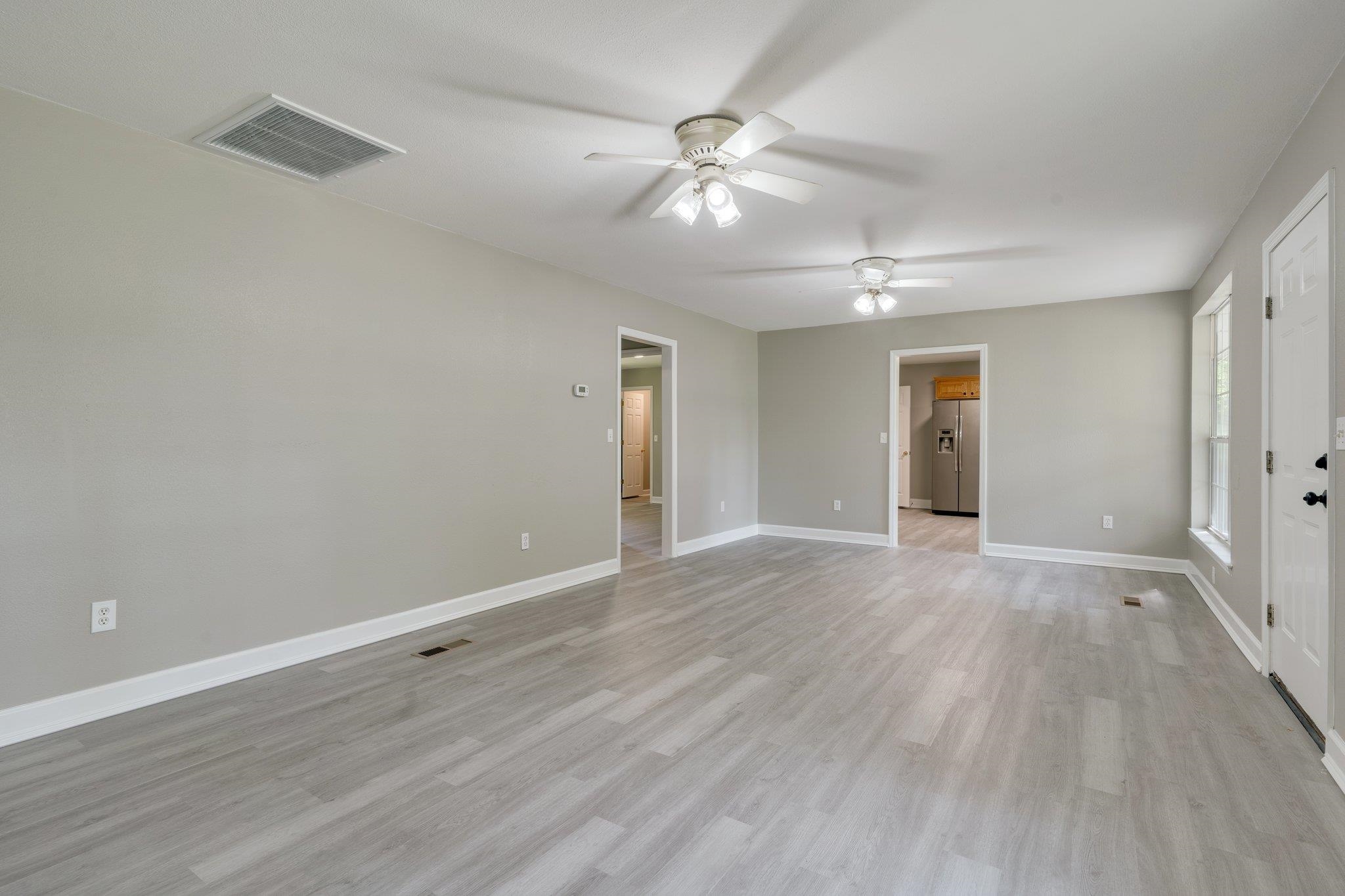 2103 Queenswood Drive, Tallahassee, Texas image 6