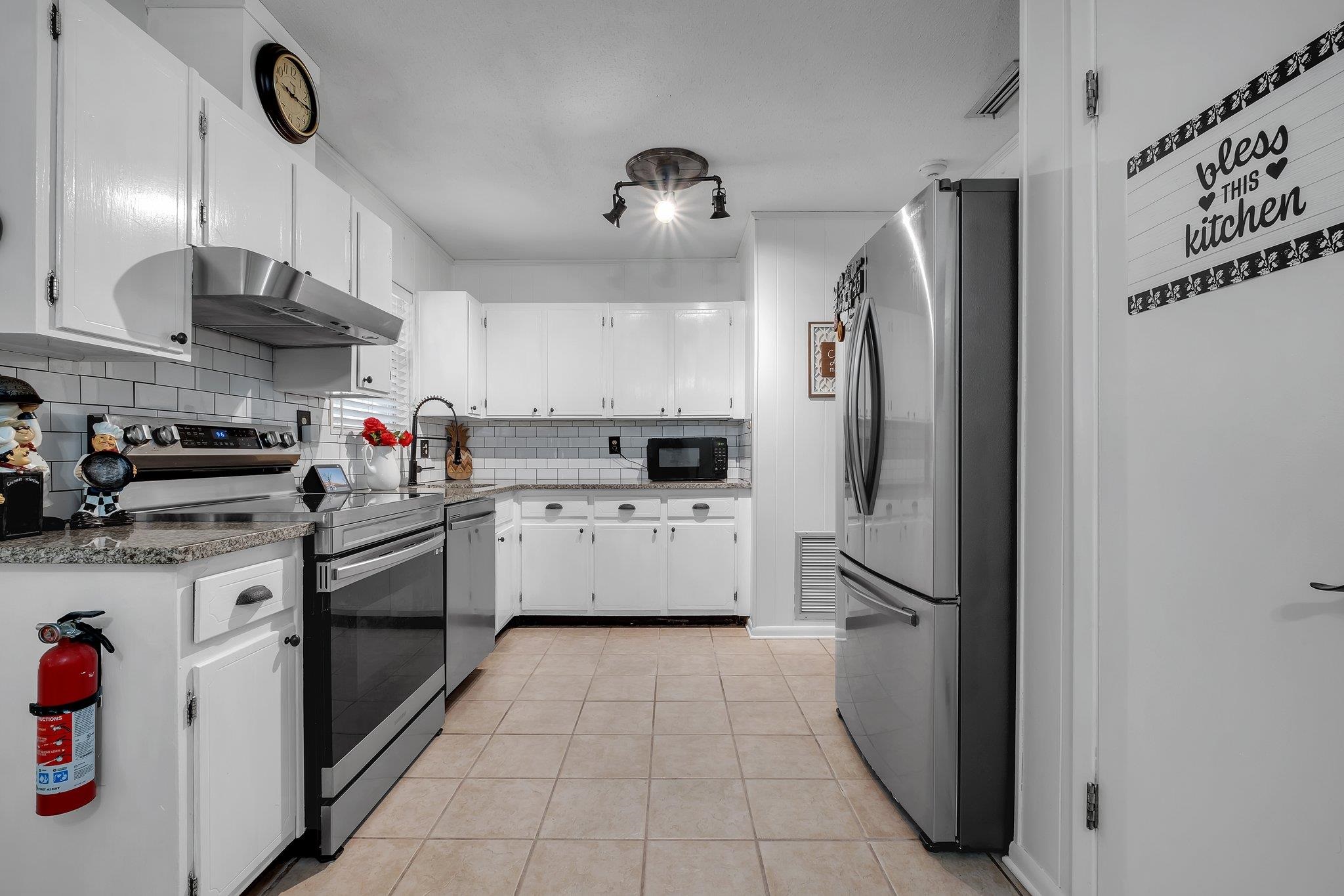 1809 Quince Drive, Tallahassee, Florida image 13