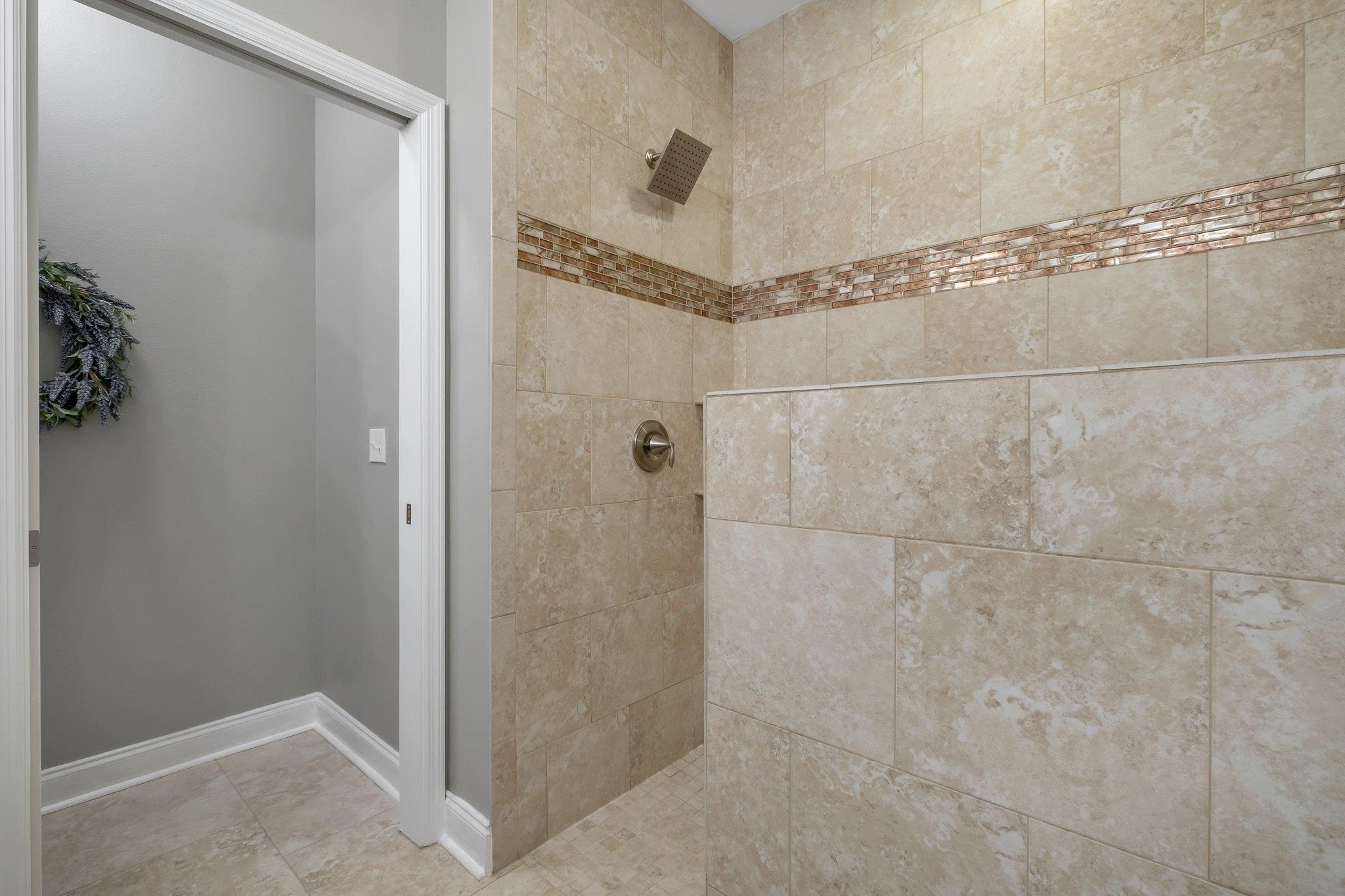 3260 Coneflower Drive, Tallahassee, Texas image 24