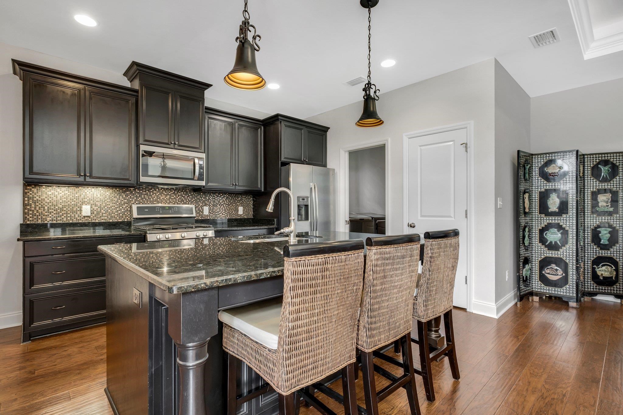 3260 Coneflower Drive, Tallahassee, Texas image 9