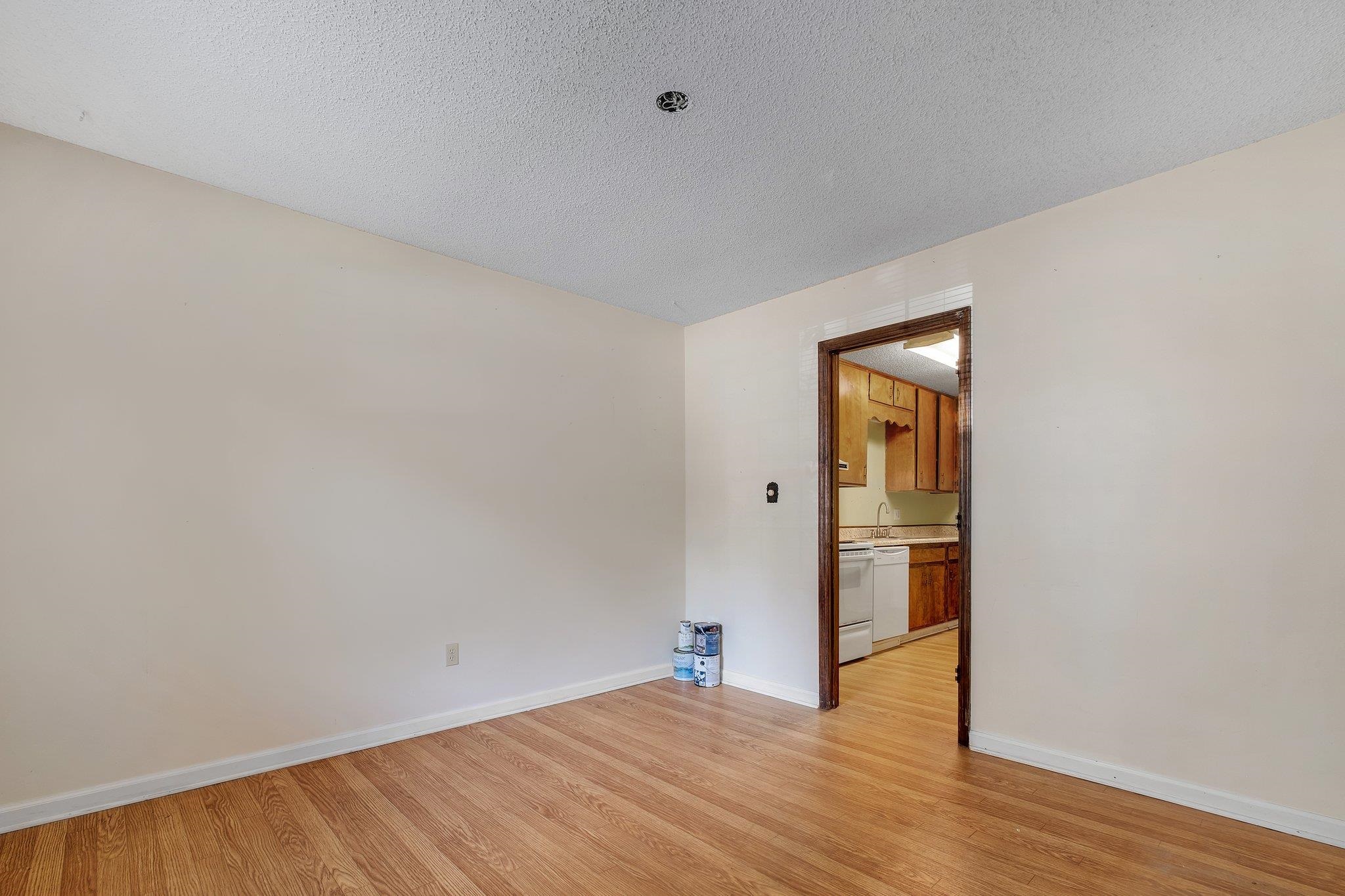 2395 Gregory Drive, Tallahassee, Texas image 7